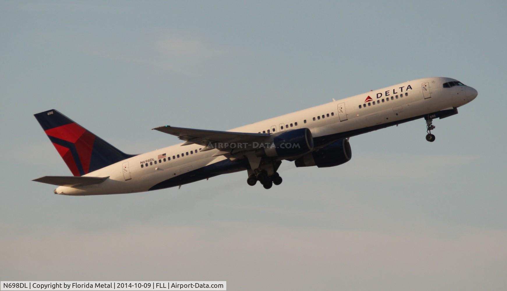 N698DL, 1999 Boeing 757-232 C/N 29911, Delta