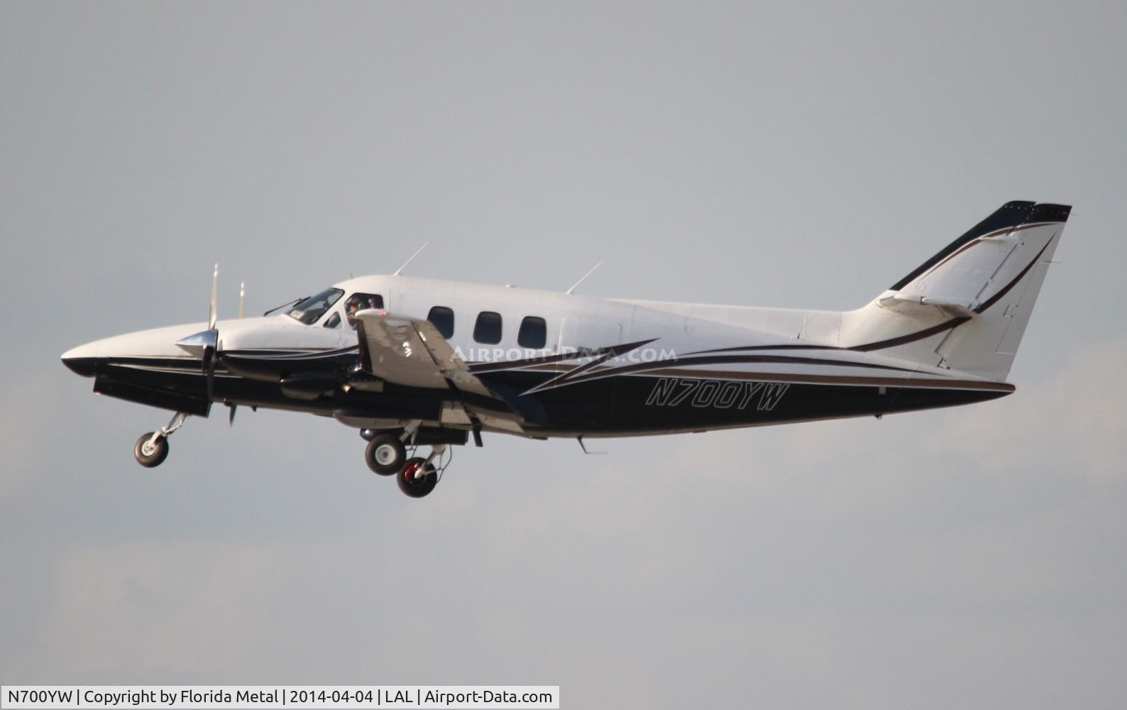 N700YW, 1979 Rockwell International 700 C/N 70029, Rockwell 700