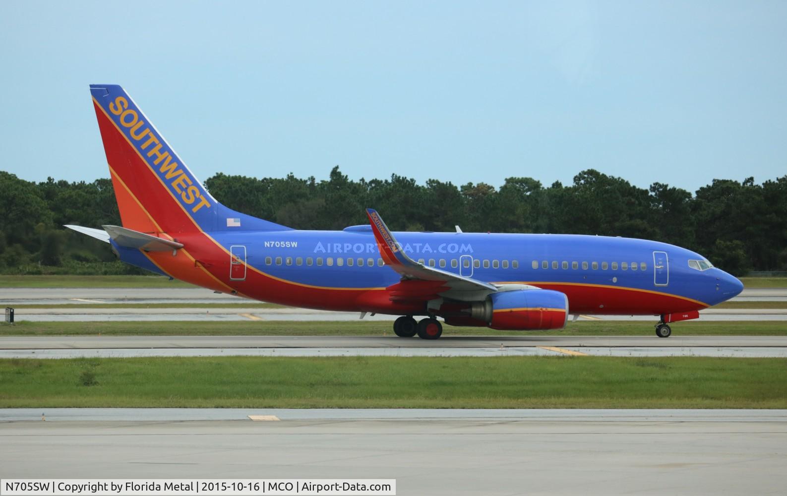 N705SW, 1998 Boeing 737-7H4 C/N 27839, Southwest