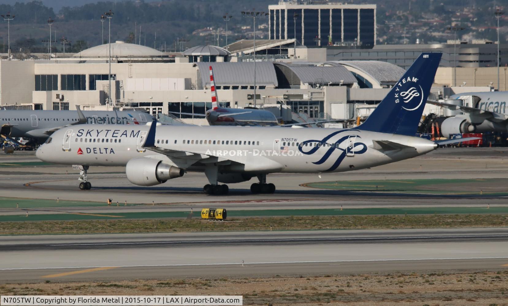 N705TW, 1997 Boeing 757-231ER C/N 28479, Delta Sky Team