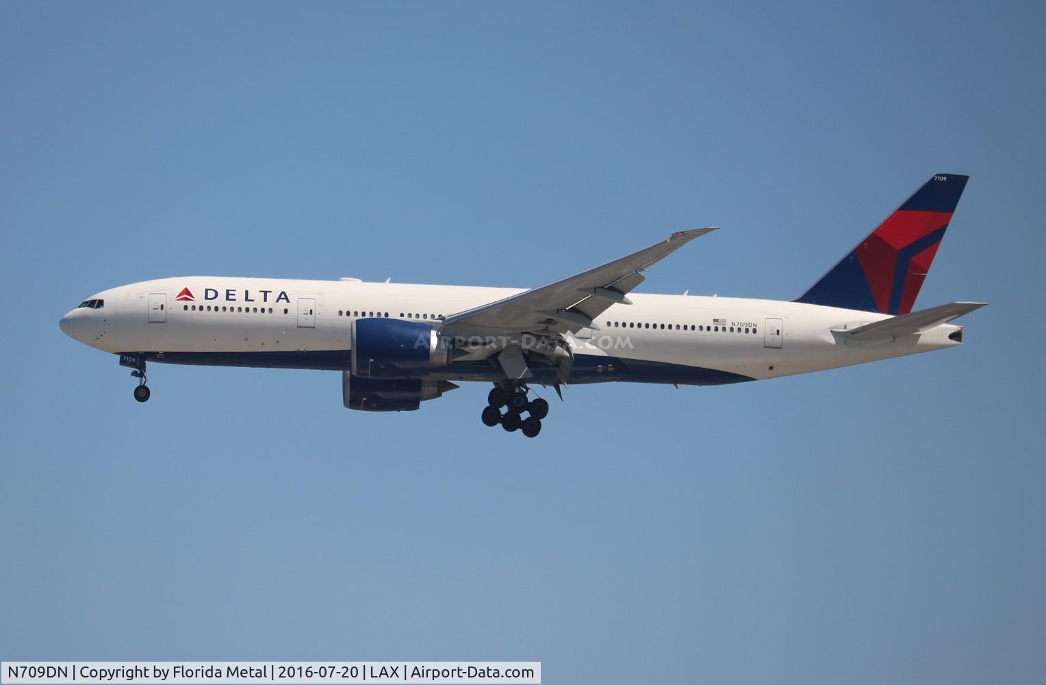 N709DN, 2010 Boeing 777-232/LR C/N 40559, Delta