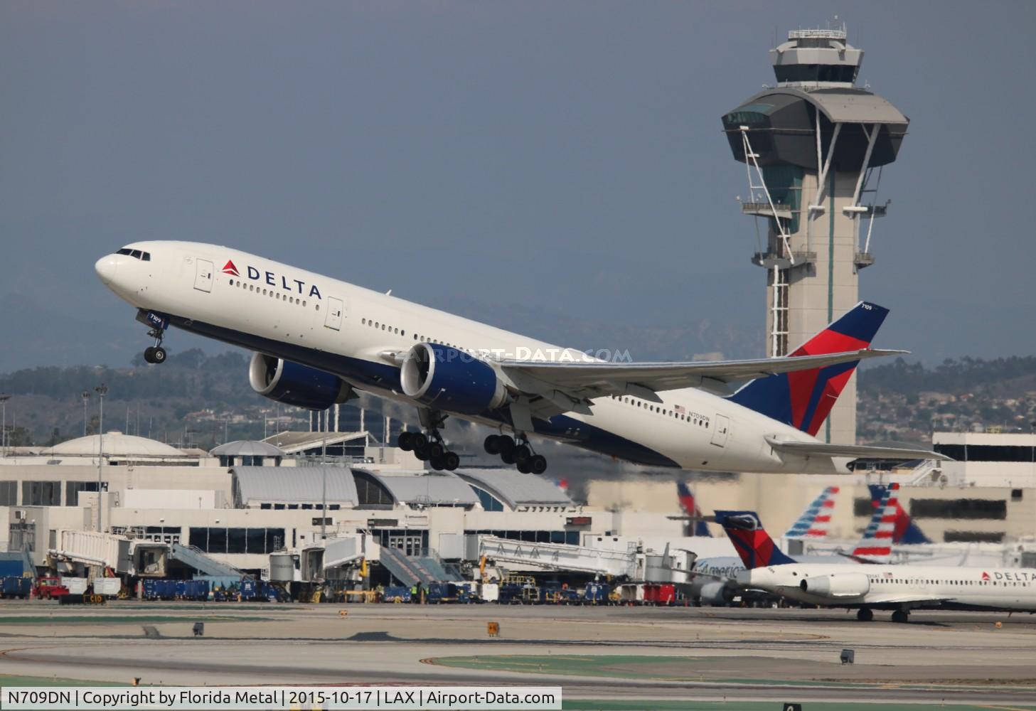 N709DN, 2010 Boeing 777-232/LR C/N 40559, Delta