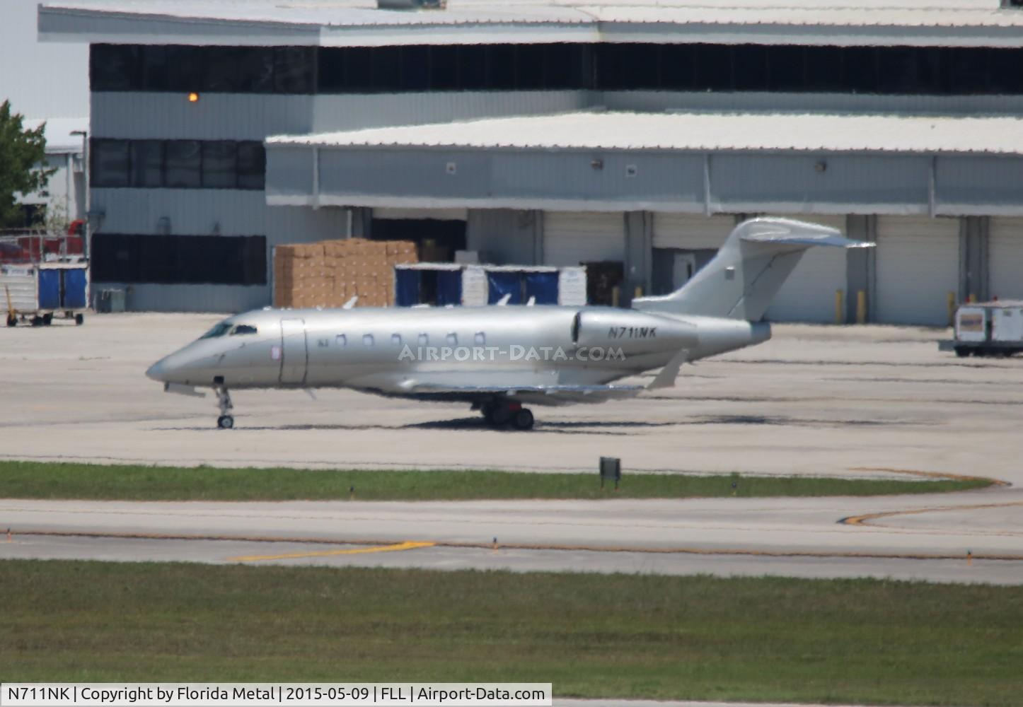 N711NK, Bombardier Challenger 300 (BD-100-1A10) C/N 20289, Challenger 300