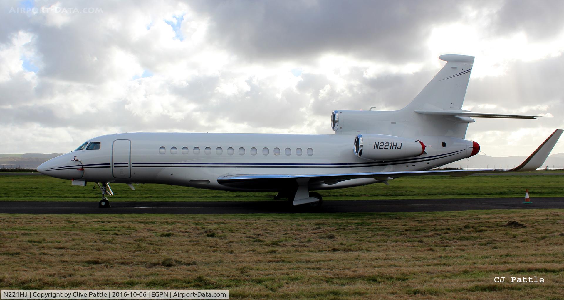 N221HJ, 2007 Dassault Falcon 7X C/N 019, At Dundee Riverside Airport EGPN for the Annual Golf Dunhill Links Championships, held at nearby St Andrews.