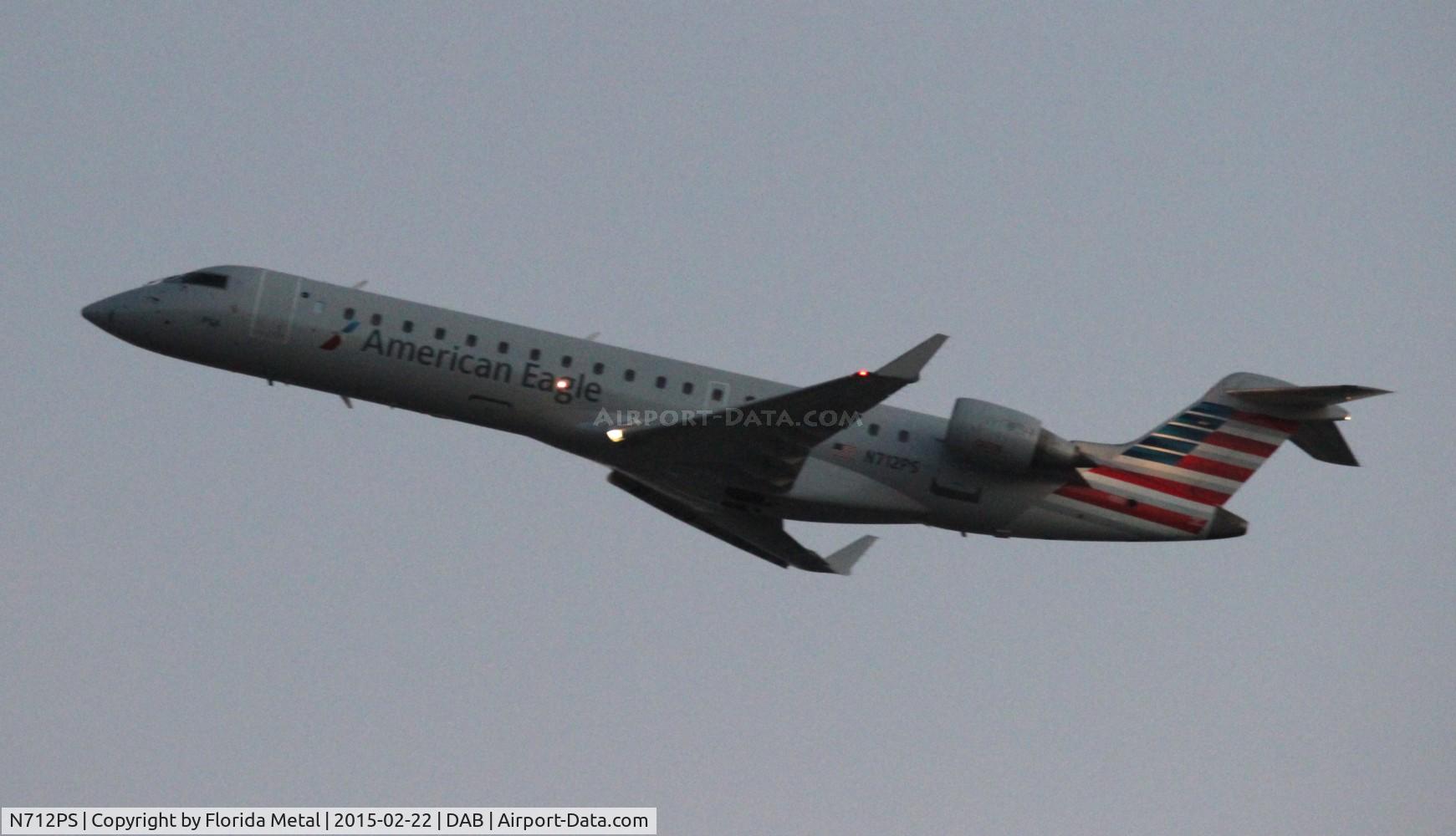 N712PS, 2004 Bombardier CRJ-701 (CL-600-2C10) Regional Jet C/N 10168, American Eagle