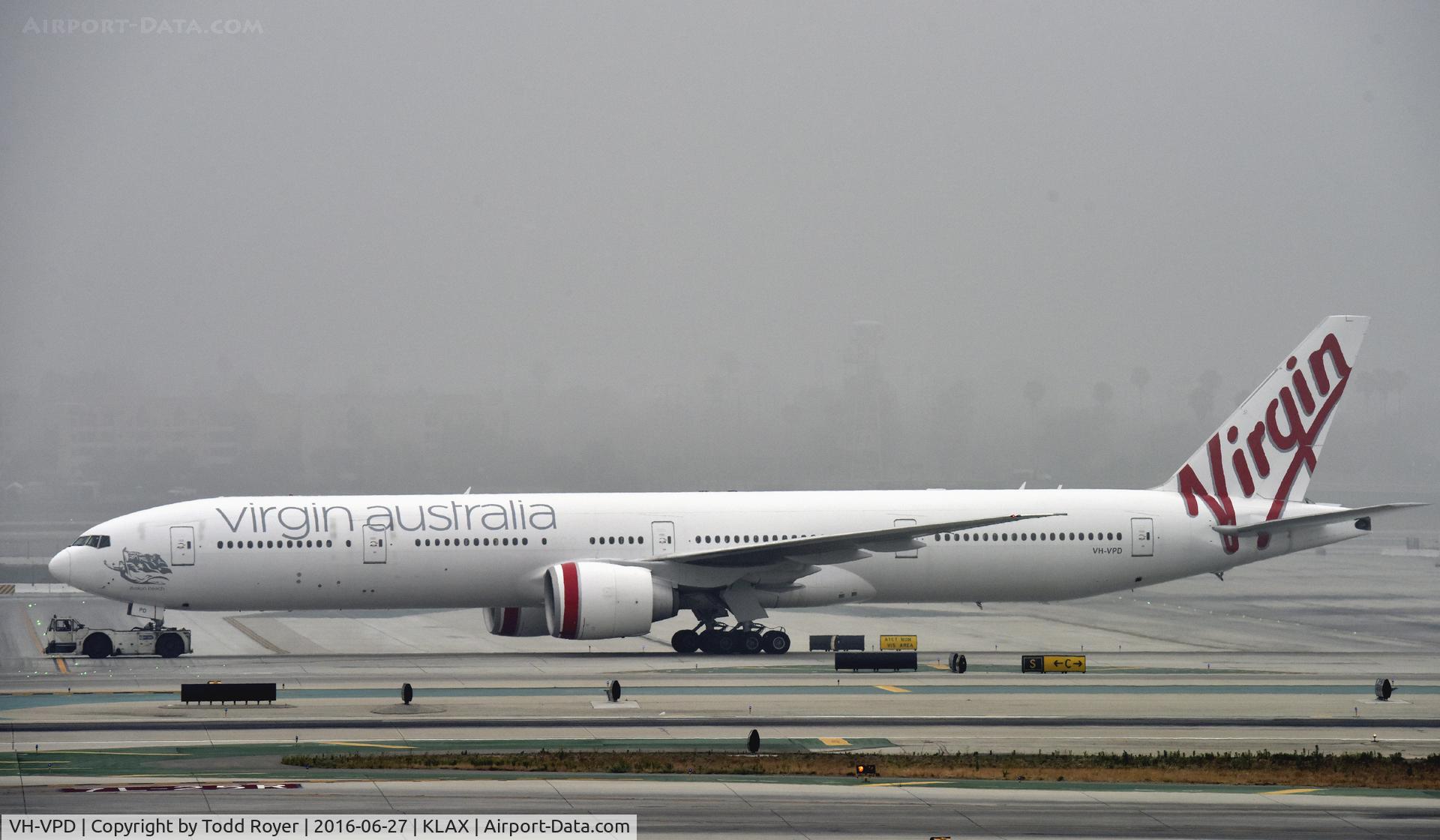 VH-VPD, 2009 Boeing 777-3ZG/ER C/N 37938, At LAX on a foggy morning