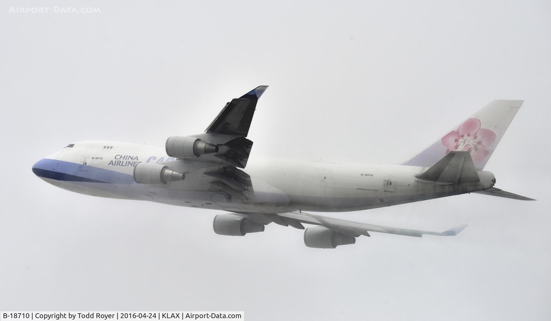 B-18710, 2002 Boeing 747-409F/SCD C/N 30767, Departing LAX on a foggy morning