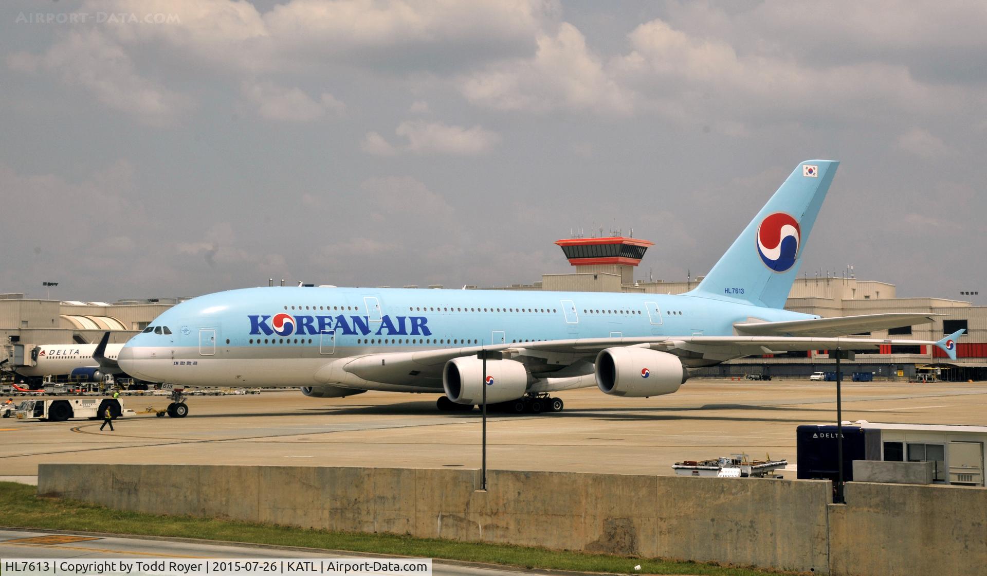 HL7613, 2010 Airbus A380-861 C/N 059, Preparing for departure