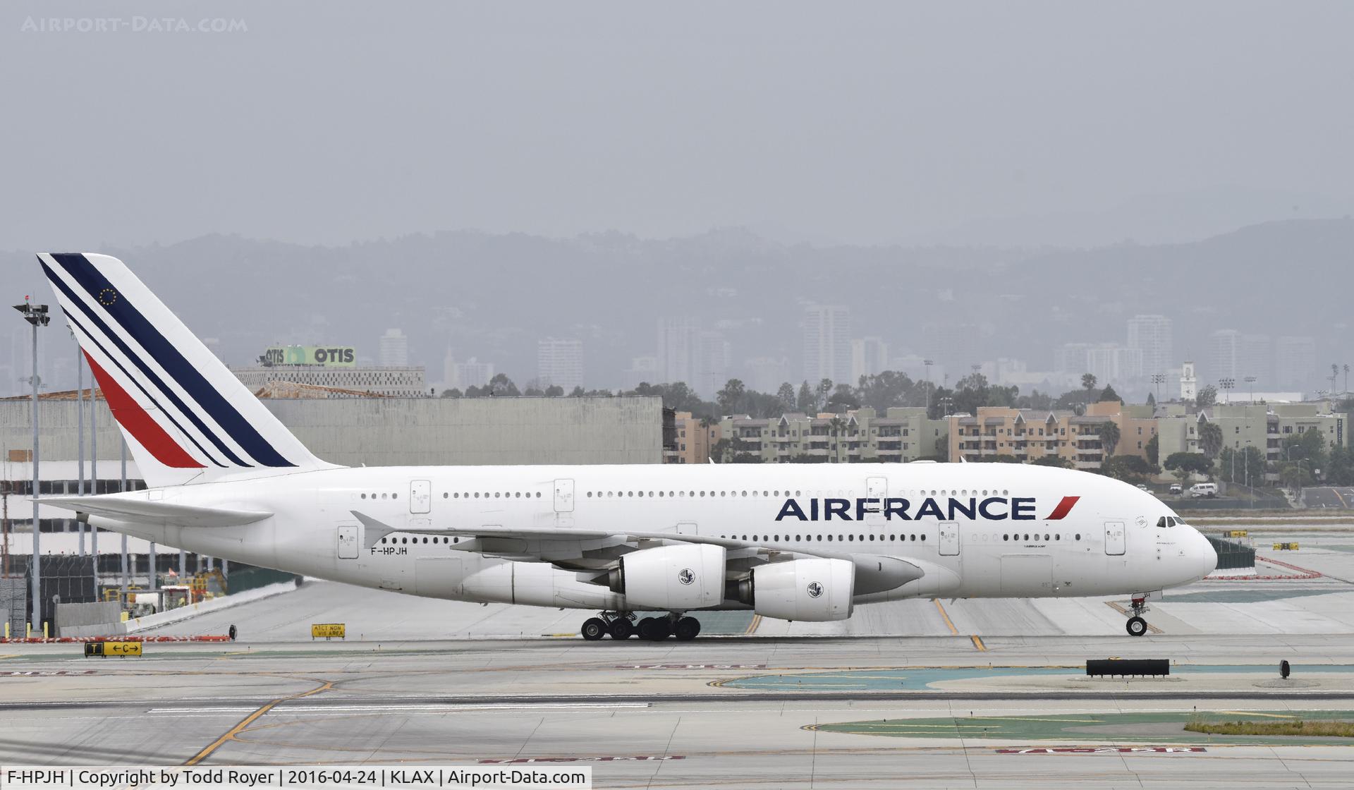 F-HPJH, 2011 Airbus A380-861 C/N 099, Taxiing to gate at LAX