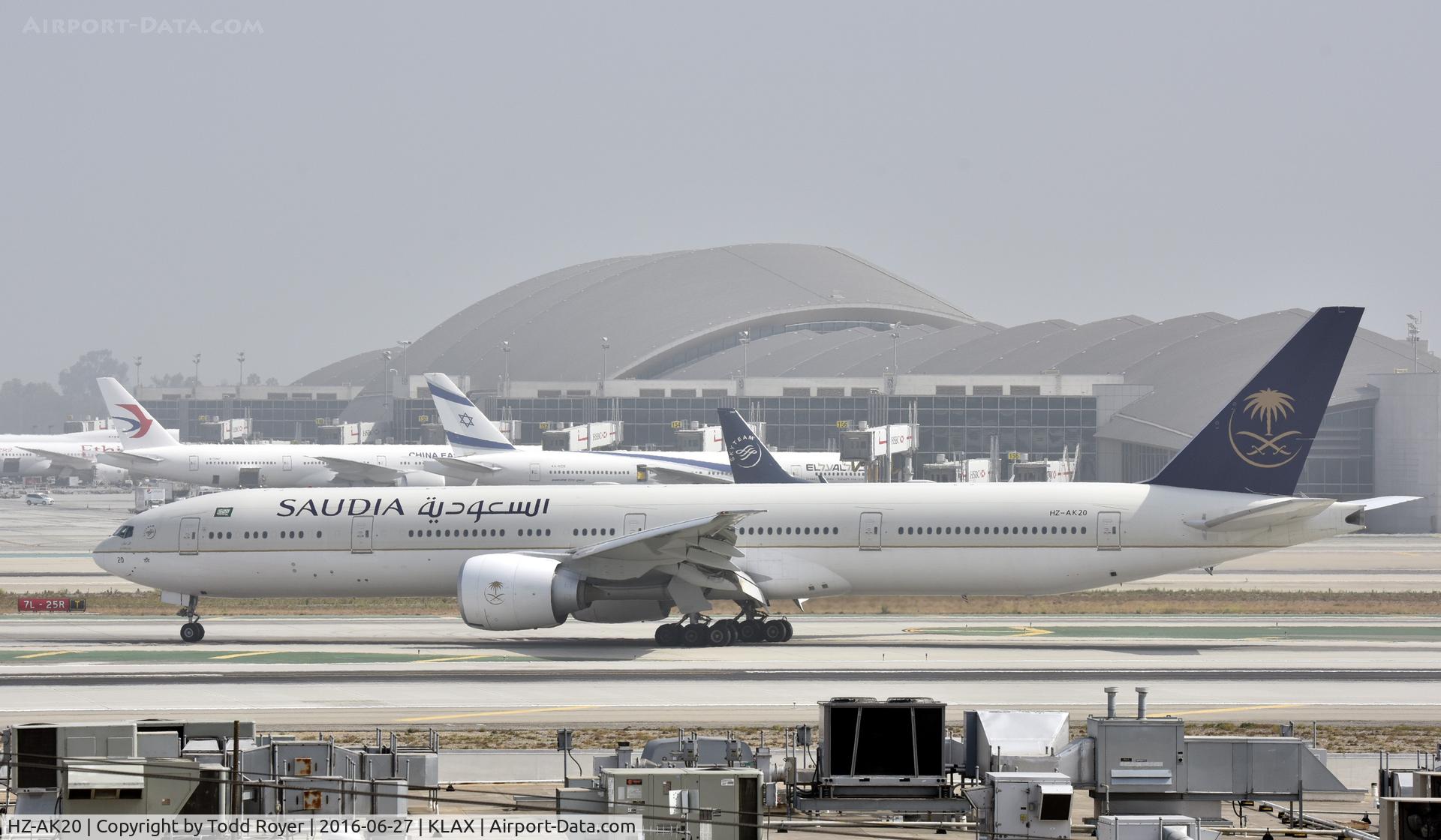 HZ-AK20, 2013 Boeing 777-368/ER C/N 41058, Arriving at LAX