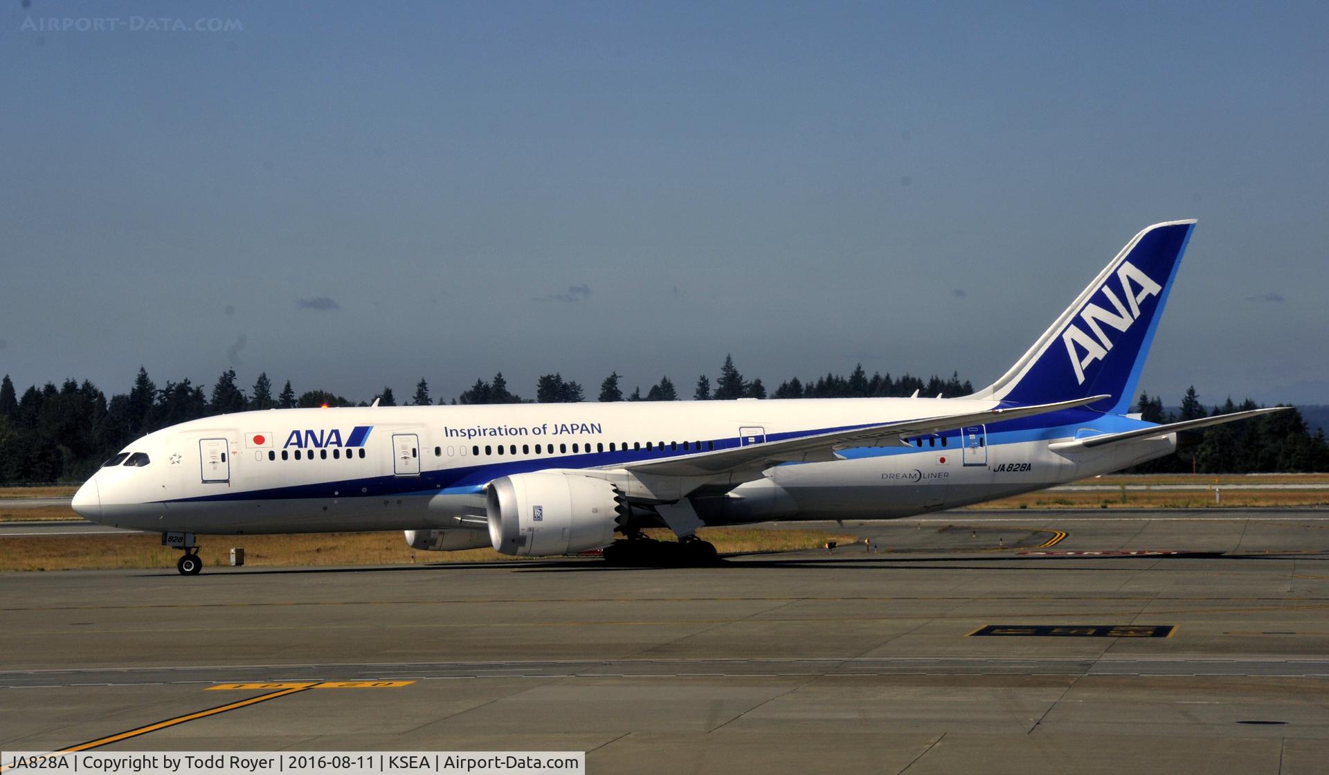 JA828A, 2014 Boeing 787-8 Dreamliner Dreamliner C/N 42248, Taxiing at SeaTac