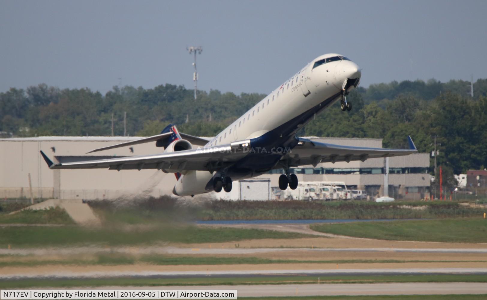 N717EV, 2003 Bombardier CRJ-701 (CL-600-2C10) Regional Jet C/N 10088, Delta Connection