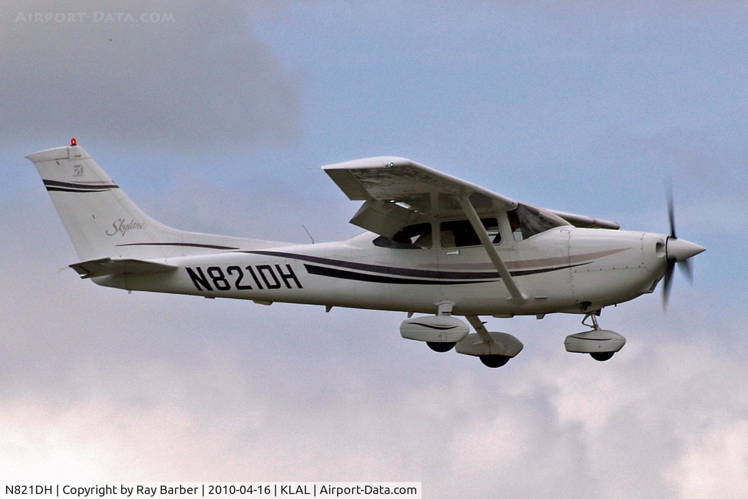 N821DH, 2000 Cessna 182S Skylane C/N 18280710, Cessna 182S Skylane [182-80710] Lakeland-Linder~N 16/04/2010