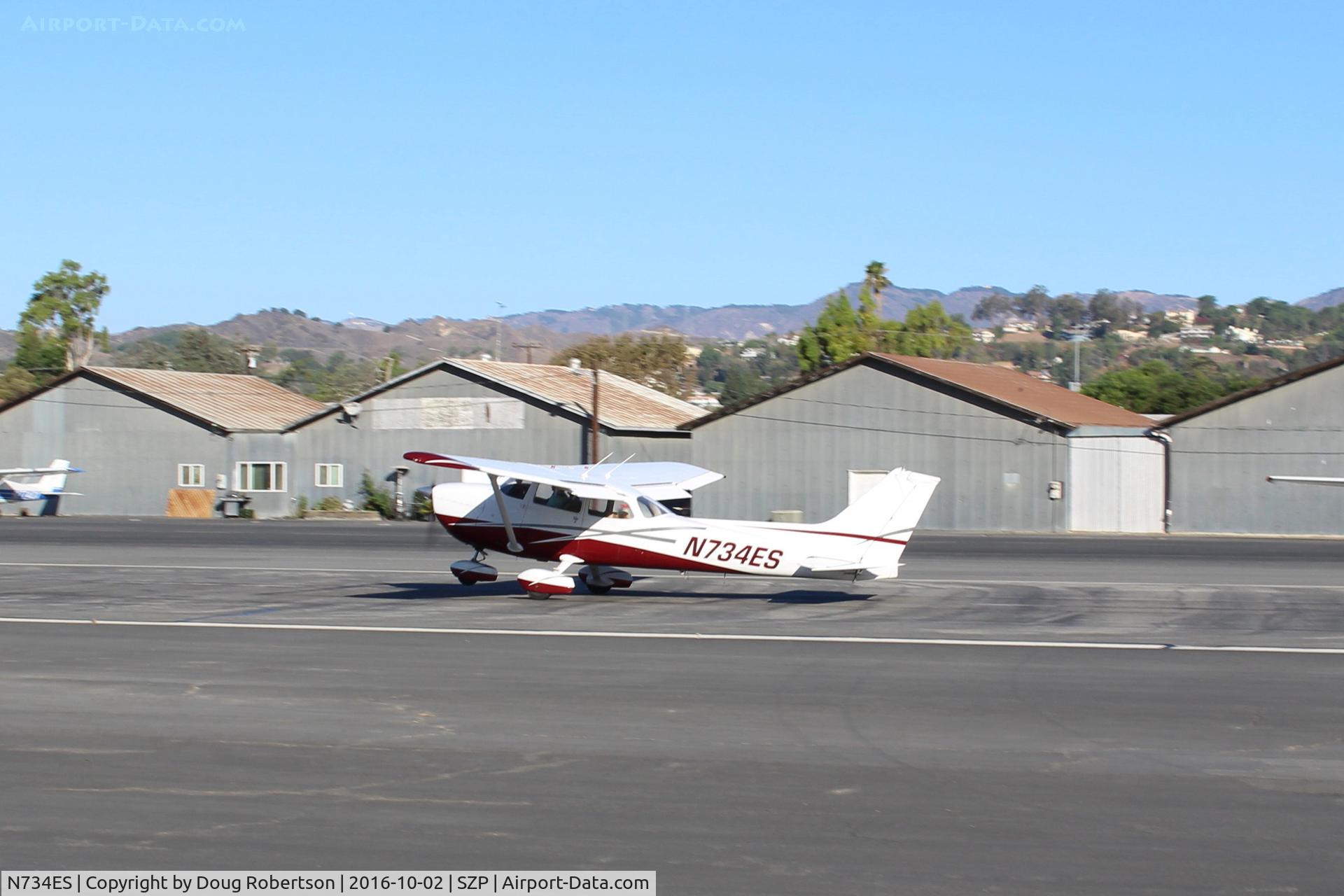 N734ES, Cessna 172N C/N 17268802, 1977 Cessna 172N SKYHAWK, Lycoming O-320-H2AD 160 Hp, takeoff roll Rwy 22