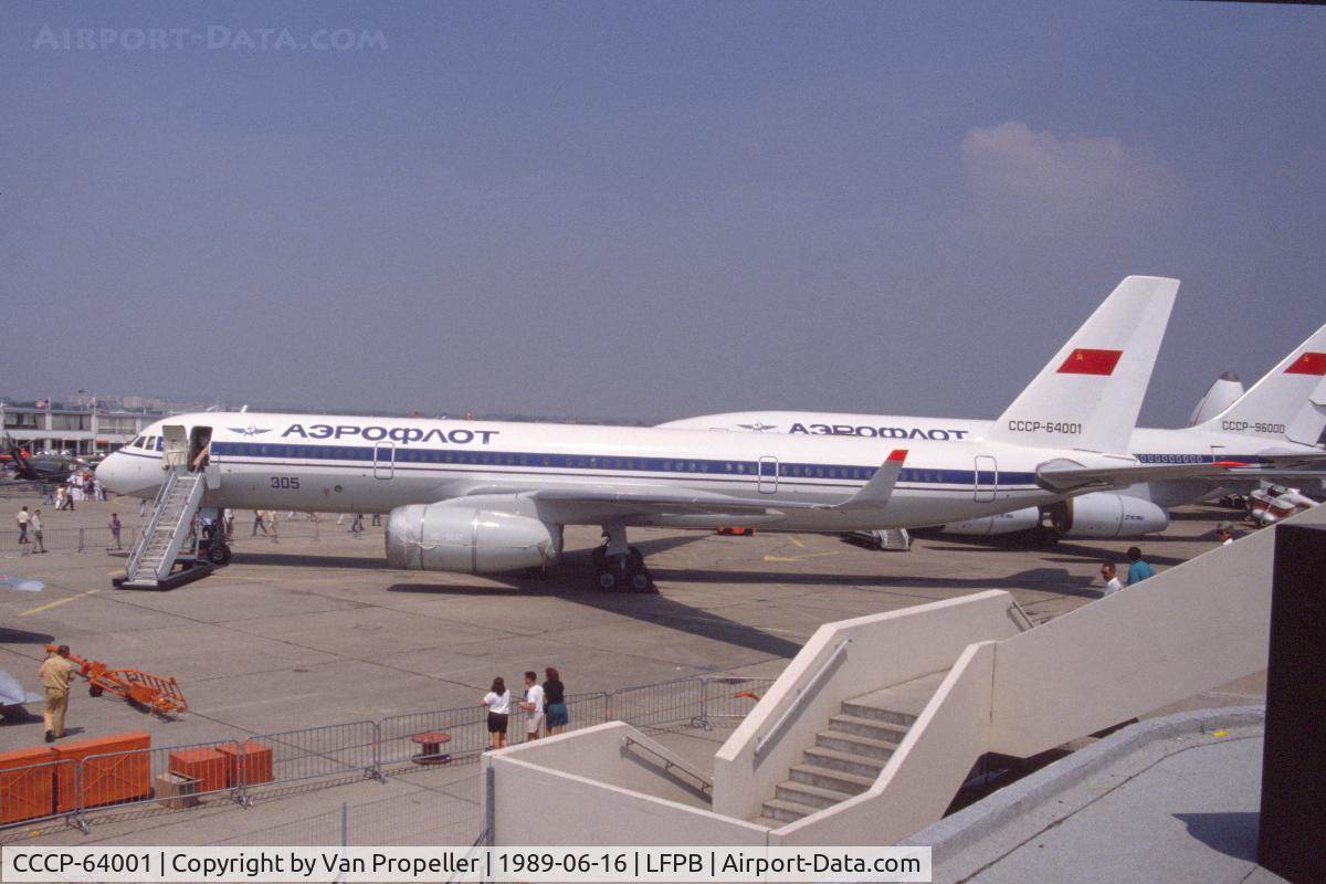 CCCP-64001, 1989 Tupolev Tu-204 C/N 145074-64001, Tupolev Tu-204 airliner at Le Bourget, 1989