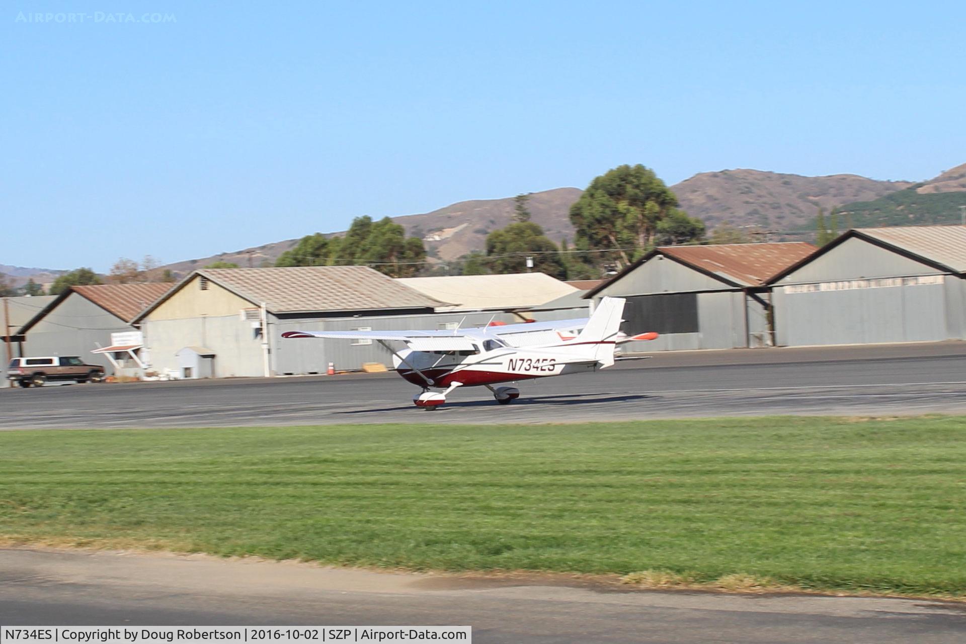 N734ES, Cessna 172N C/N 17268802, 1977 Cessna 172N SKYHAWK, Lycoming O-320-H2AD 160 Hp, landing roll Rwy 22