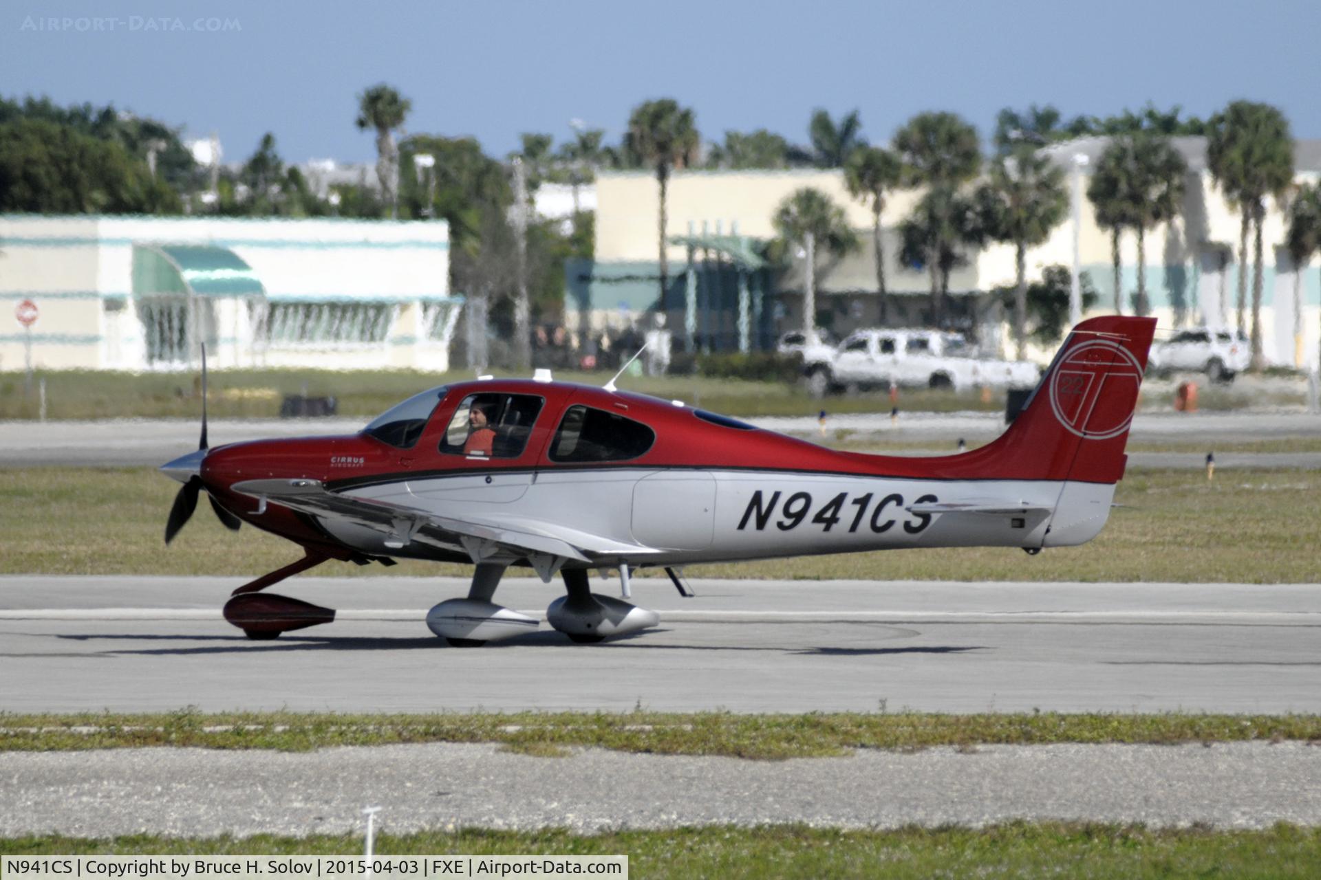 N941CS, 2014 Cirrus SR22T C/N 0839, ready for departure