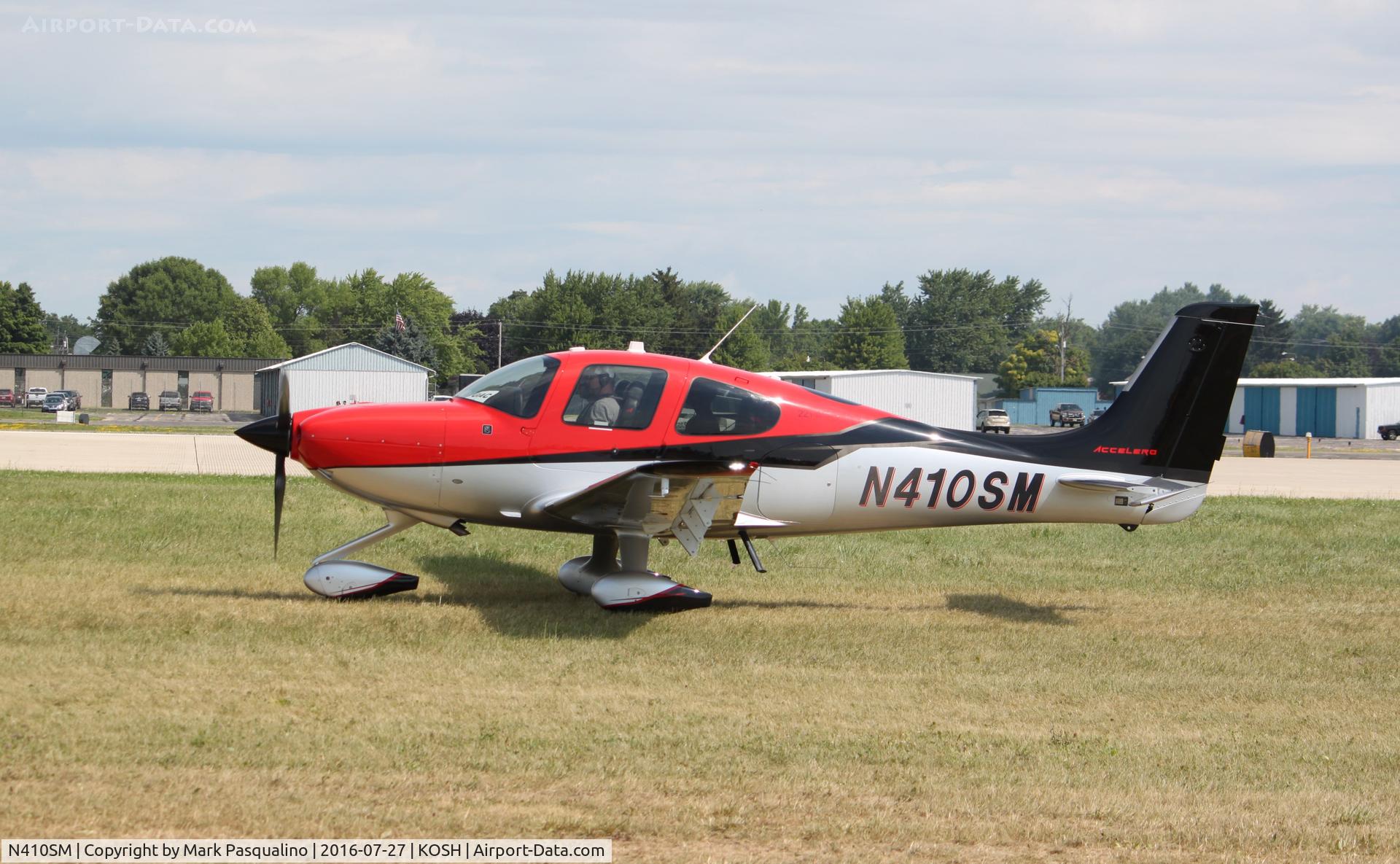 N410SM, 2015 Cirrus SR22T C/N 1077, Cirrus SR22T