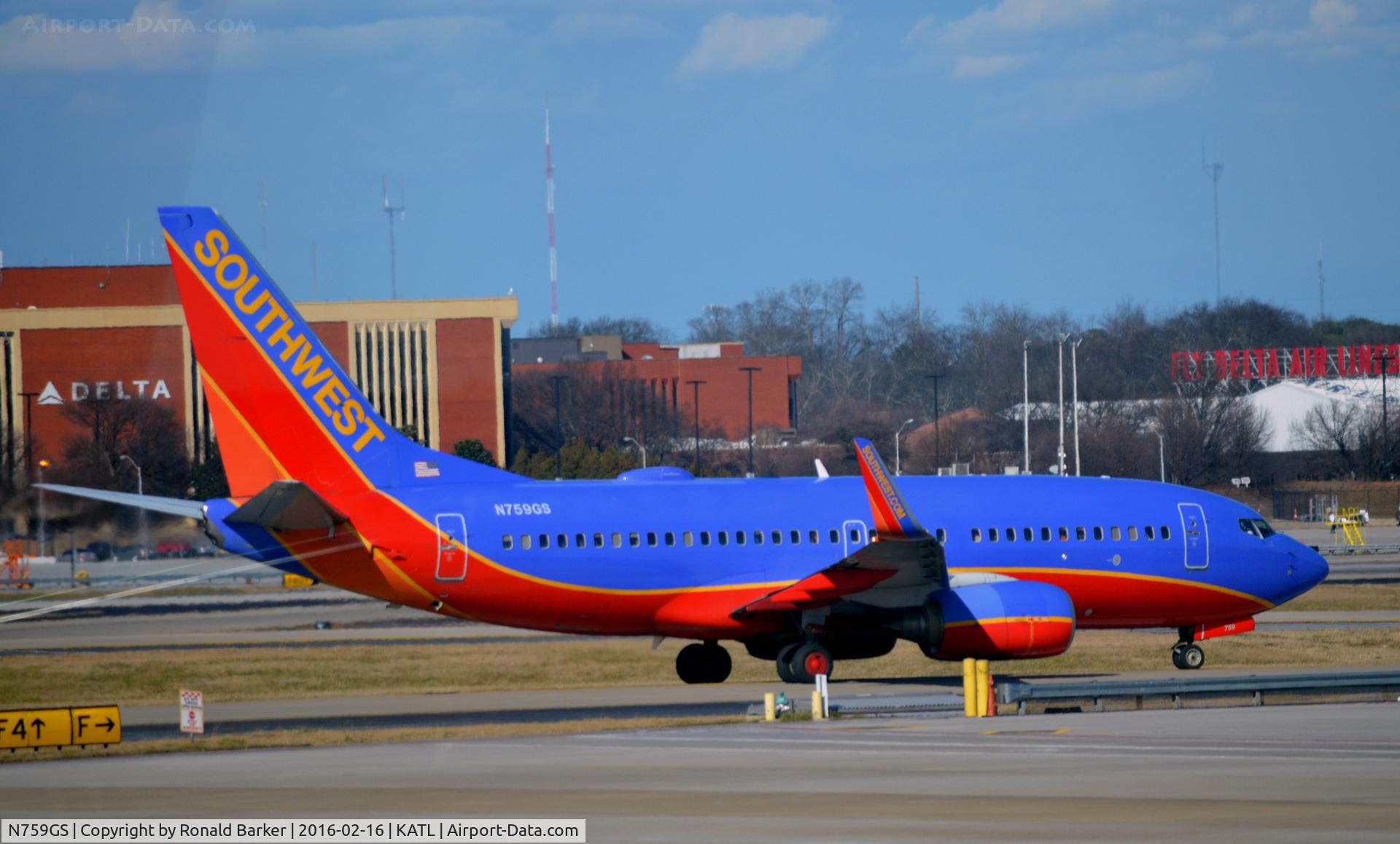 N759GS, 1999 Boeing 737-7H4 C/N 30544, Taxi ATL