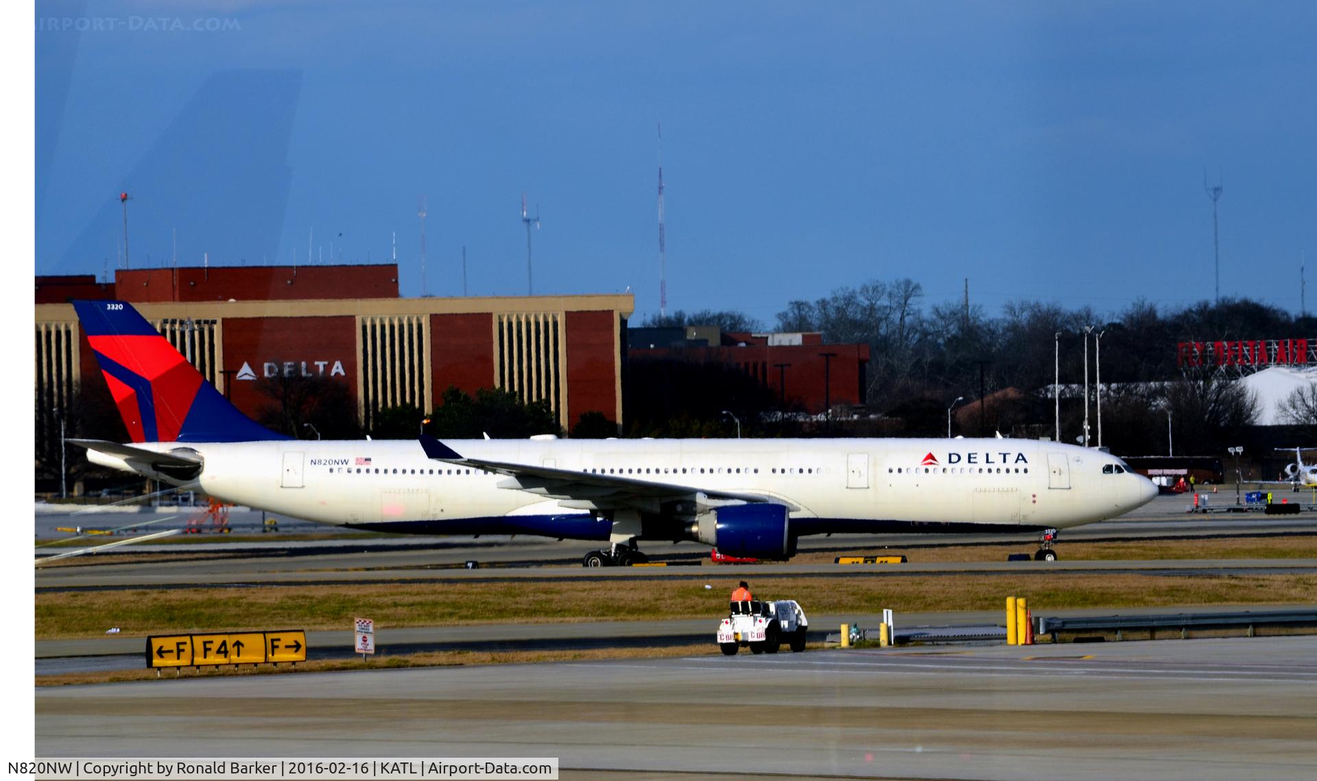 N820NW, 2007 Airbus A330-323 C/N 0859, Taxi ATL