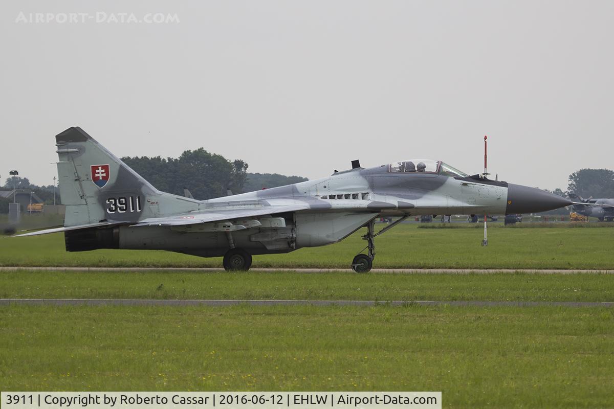 3911, Mikoyan-Gurevich MiG-29AS C/N 2960532039, Luchtmahdagen 2016