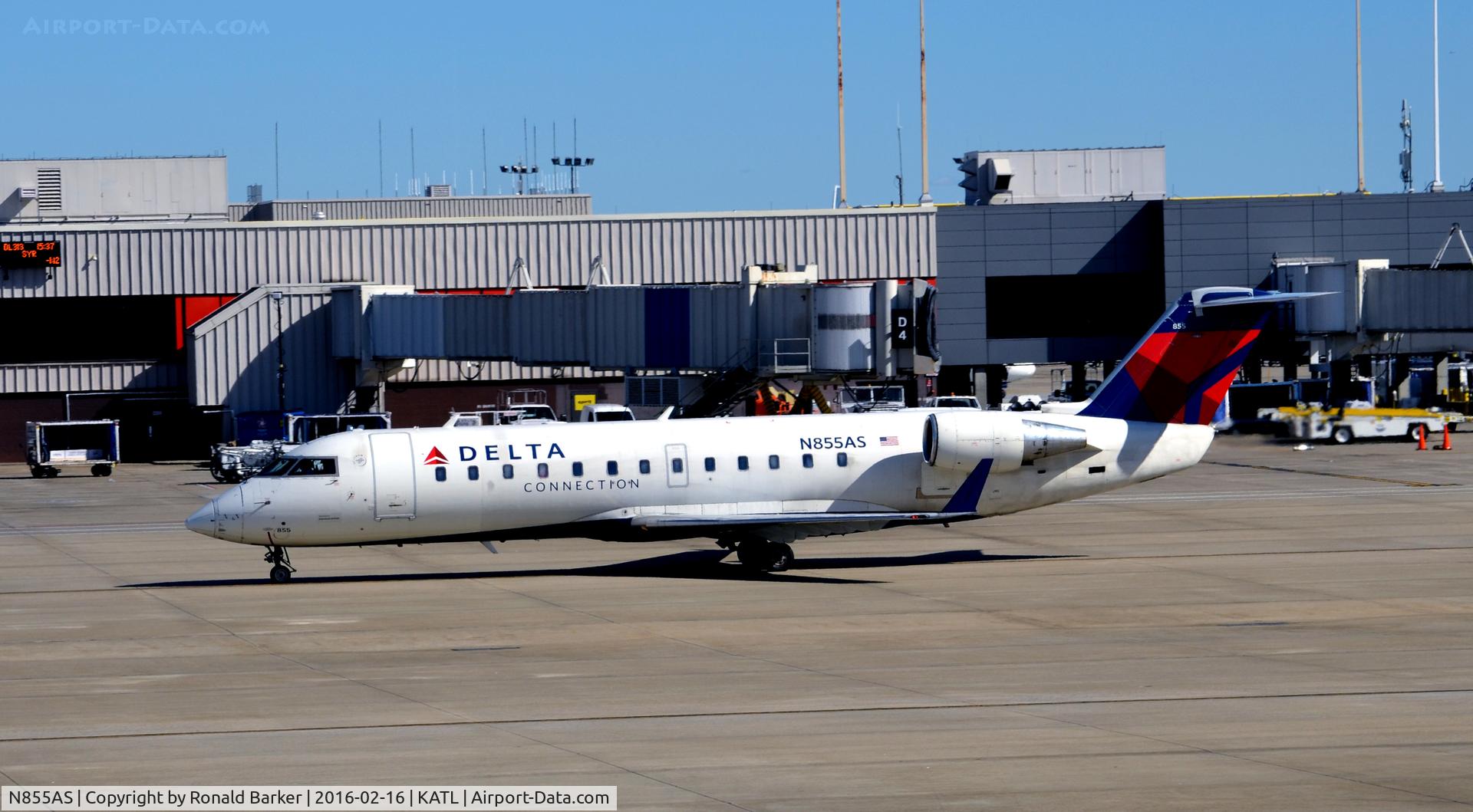 N855AS, 2000 Bombardier CRJ-200ER (CL-600-2B19) C/N 7395, Taxi ATL