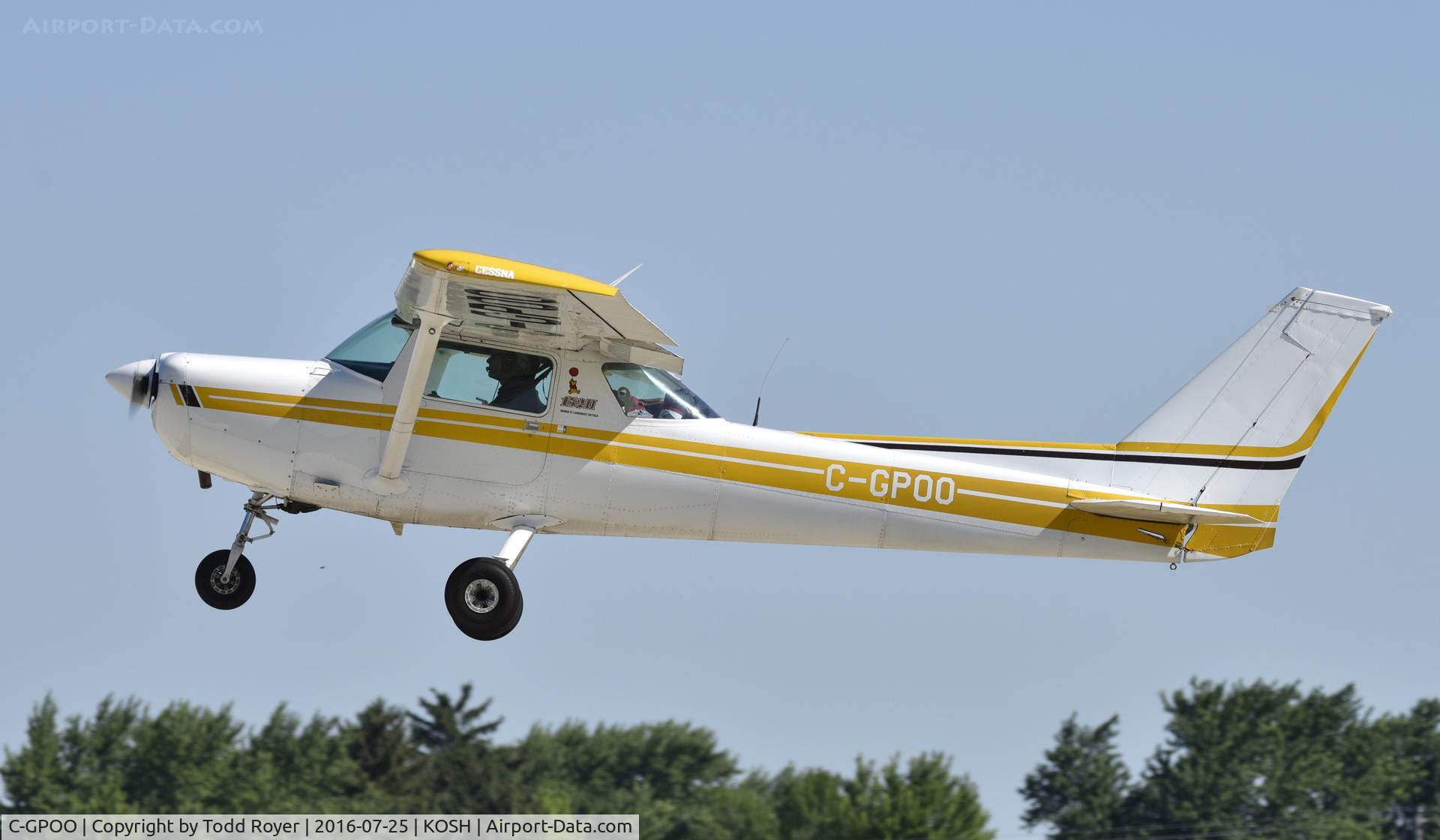 C-GPOO, 1982 Cessna 152 C/N 15285493, Airventure 2016