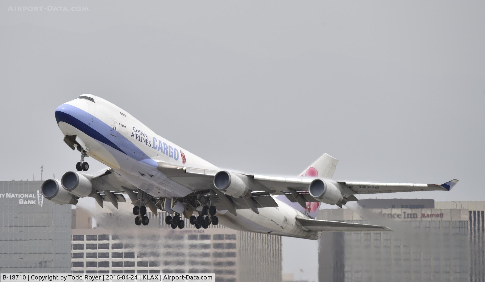 B-18710, 2002 Boeing 747-409F/SCD C/N 30767, Departing LAX