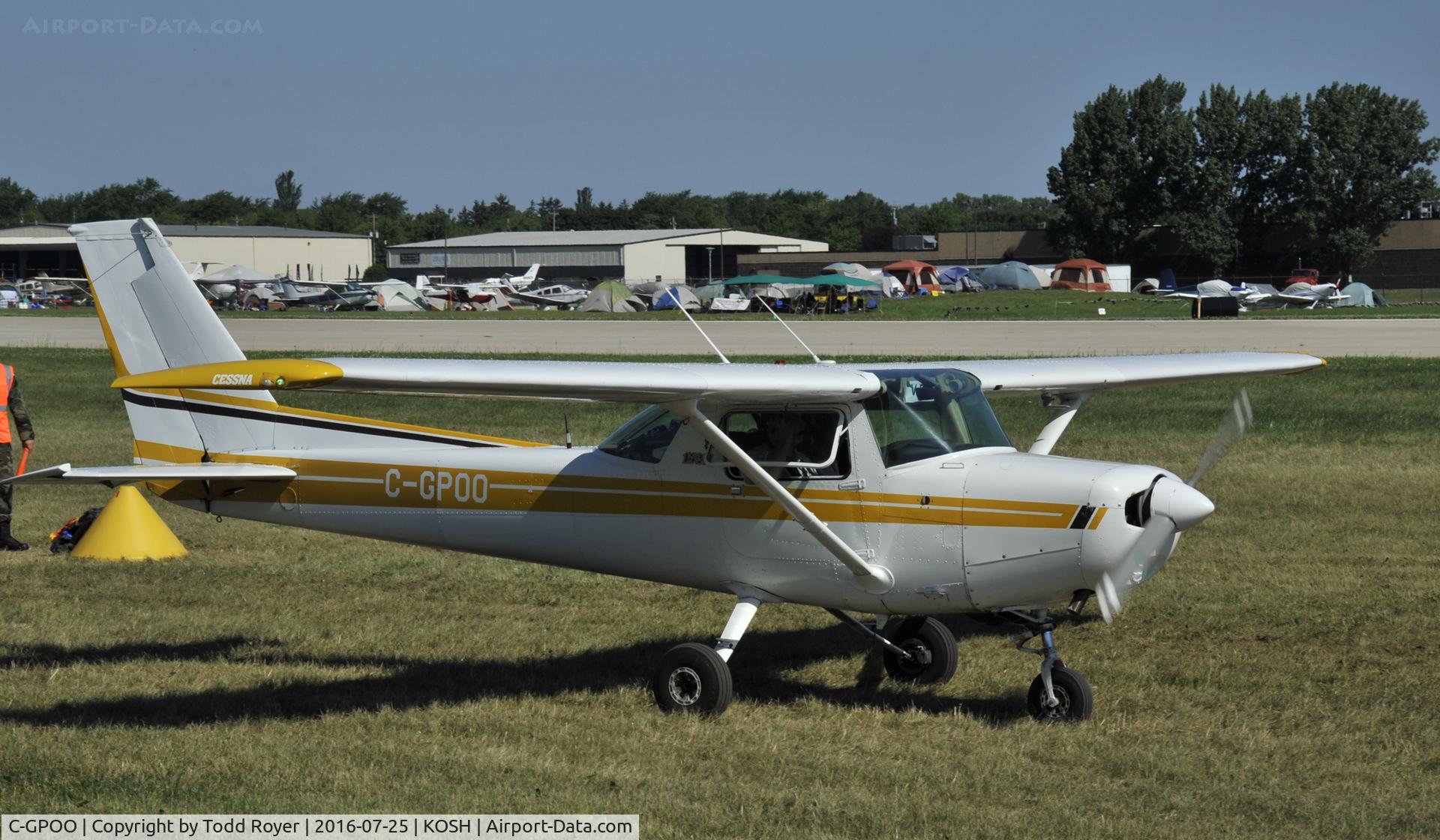 C-GPOO, 1982 Cessna 152 C/N 15285493, Airventure 2016