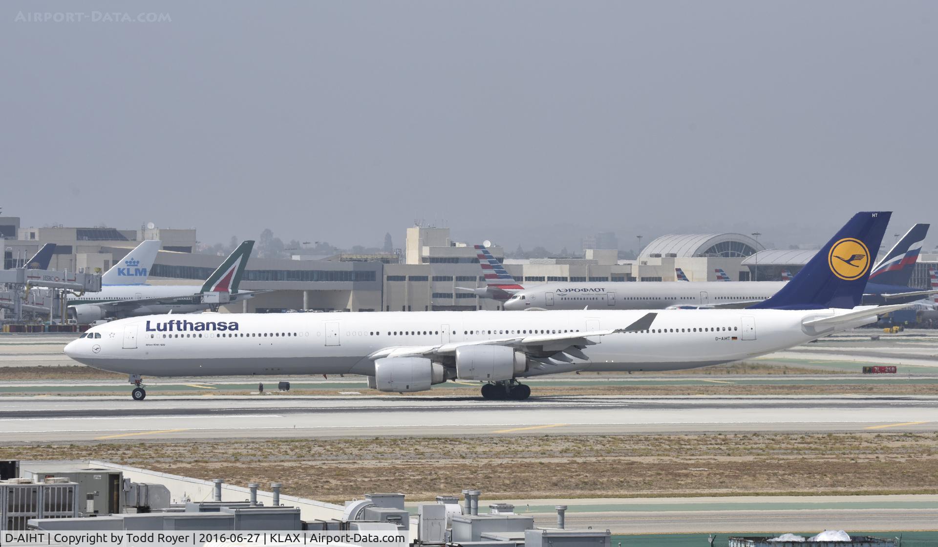 D-AIHT, 2008 Airbus A340-642 C/N 846, Arriving at LAX