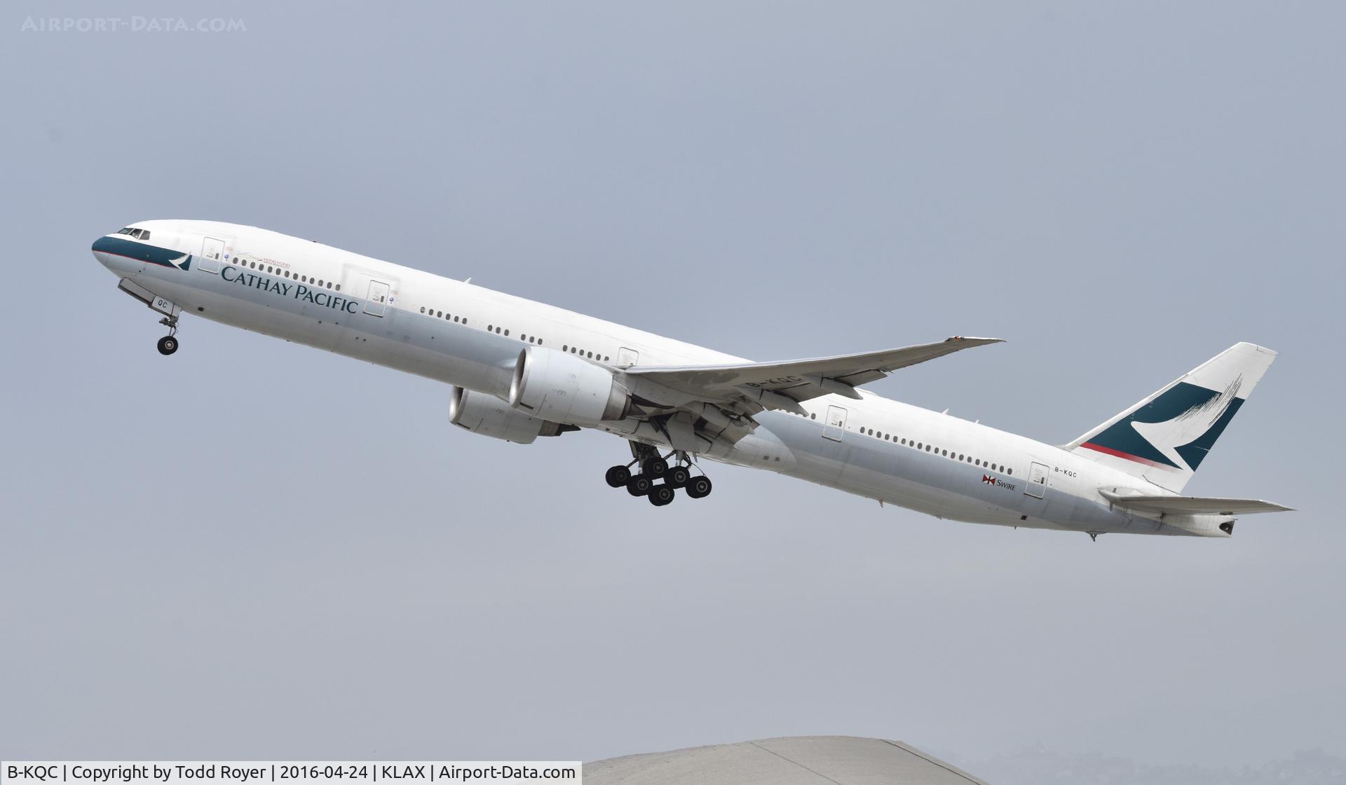 B-KQC, 2012 Boeing 777-367/ER C/N 39236, Departing LAX