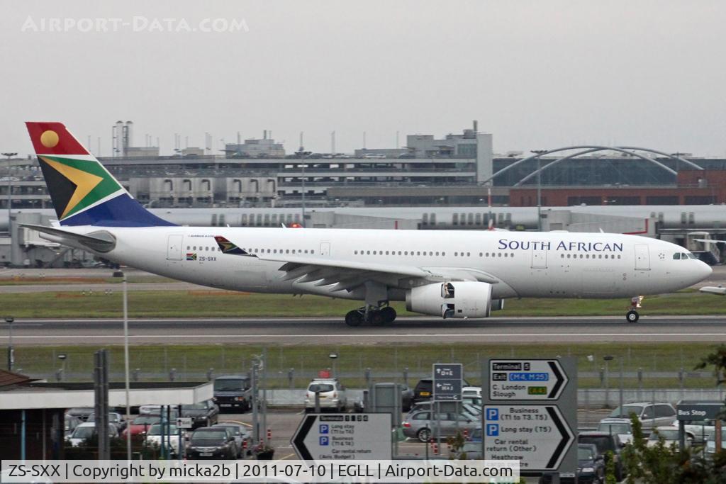 ZS-SXX, 2011 Airbus A330-243 C/N 1223, Landing