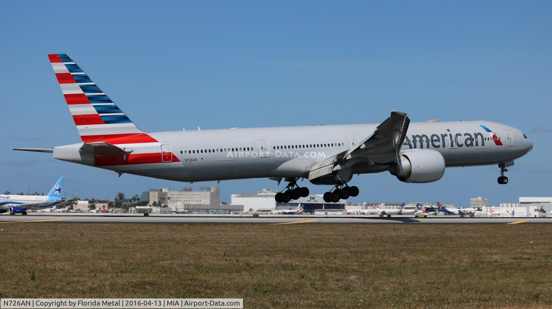 N726AN, 2013 Boeing 777-323/ER C/N 31550, American
