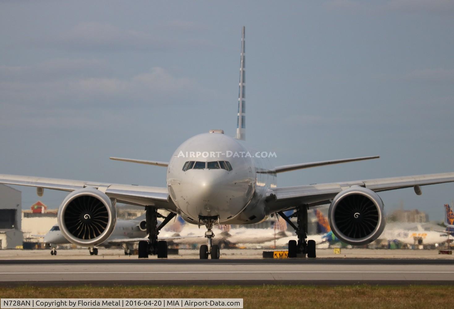 N728AN, 2014 Boeing 777-323/ER C/N 31553, American