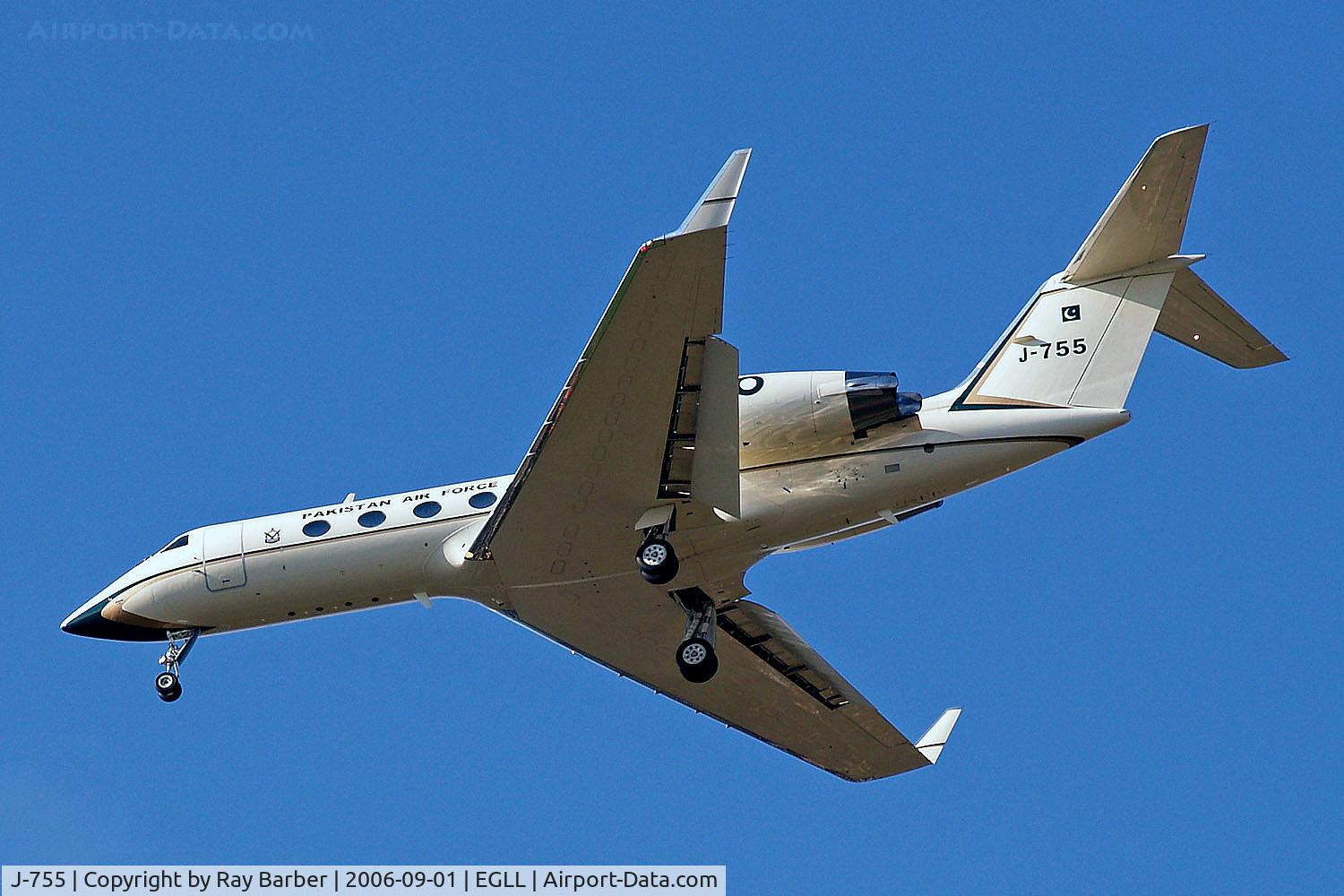 J-755, 1997 Gulfstream Aerospace G-IV C/N 1325, Gulfstream G4SP [1325] (Pakistan Air Force) Home~G 01/09/2006. On approach 27R.