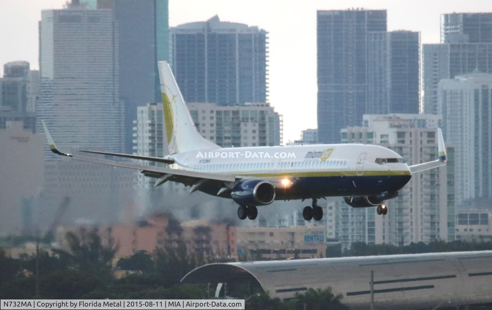 N732MA, 2001 Boeing 737-81Q C/N 30618, Miami Air