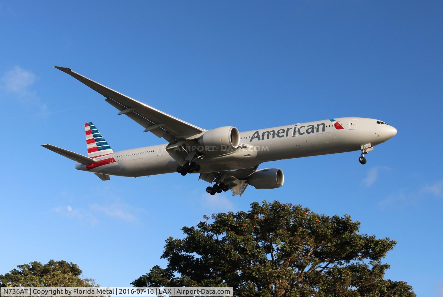 N736AT, 2016 Boeing 777-323/ER C/N 33538, American