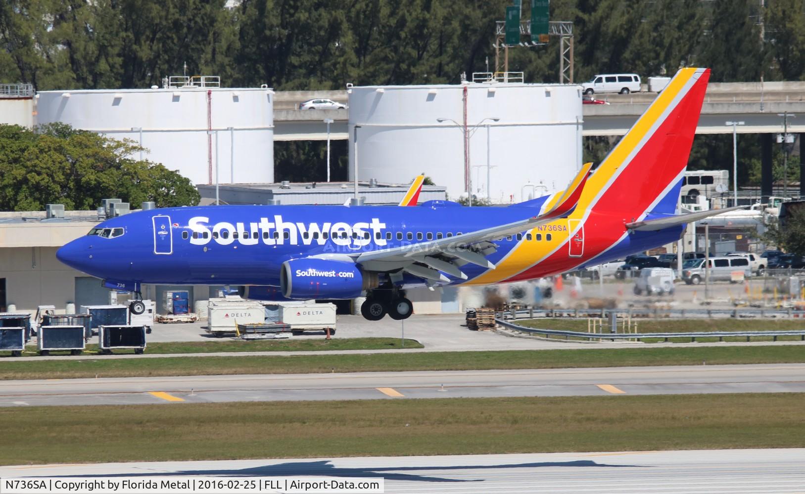 N736SA, 1999 Boeing 737-7H4 C/N 27868, Southwest