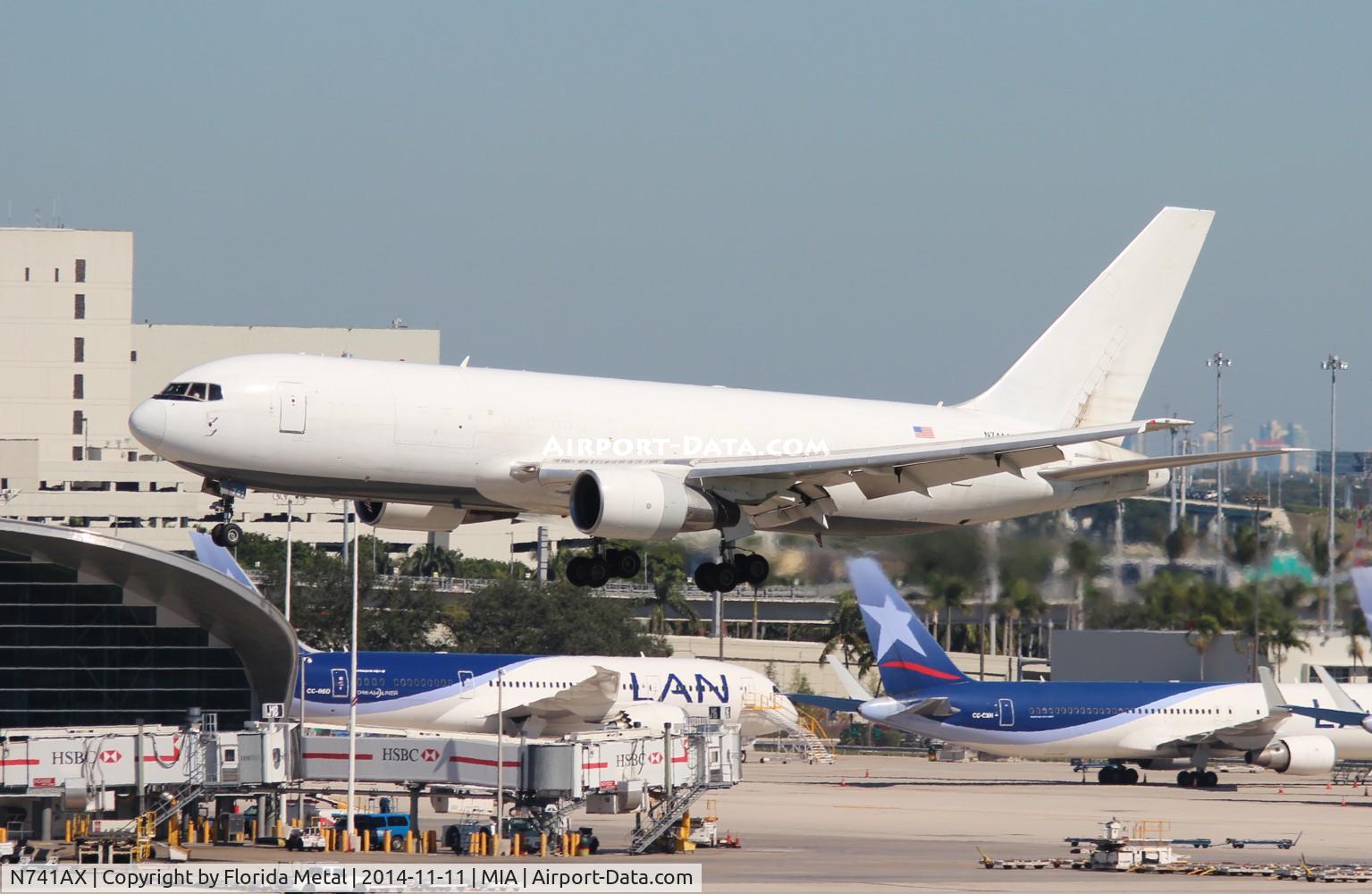N741AX, 1982 Boeing 767-232 C/N 22215, Amerijet
