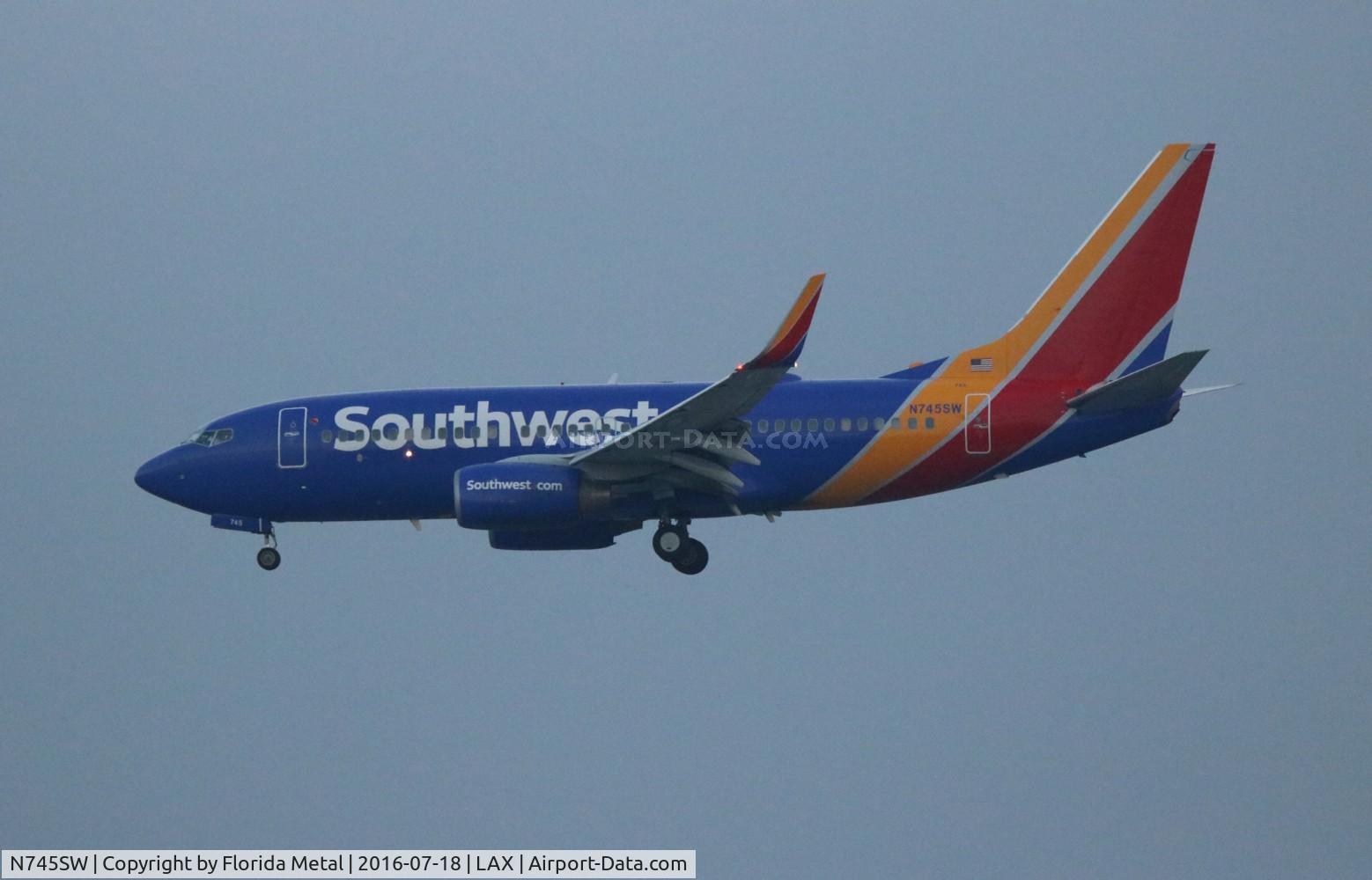 N745SW, 1999 Boeing 737-7H4 C/N 29491, Southwest