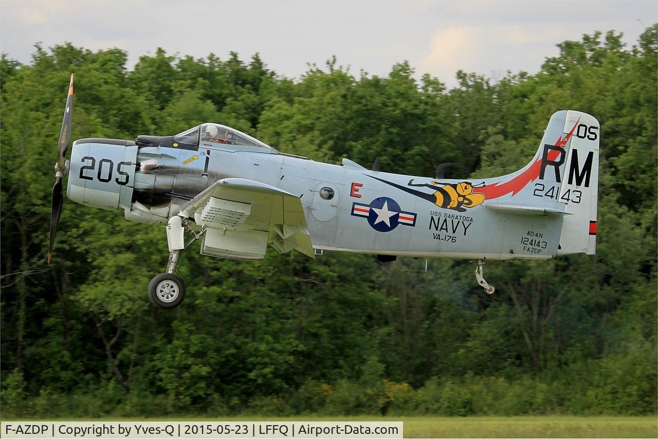 F-AZDP, Douglas AD-4N Skyraider C/N 7449, Douglas AD-4NA Skyraider, Take off rwy 28, La Ferté-Alais airfield (LFFQ) Airshow 2015