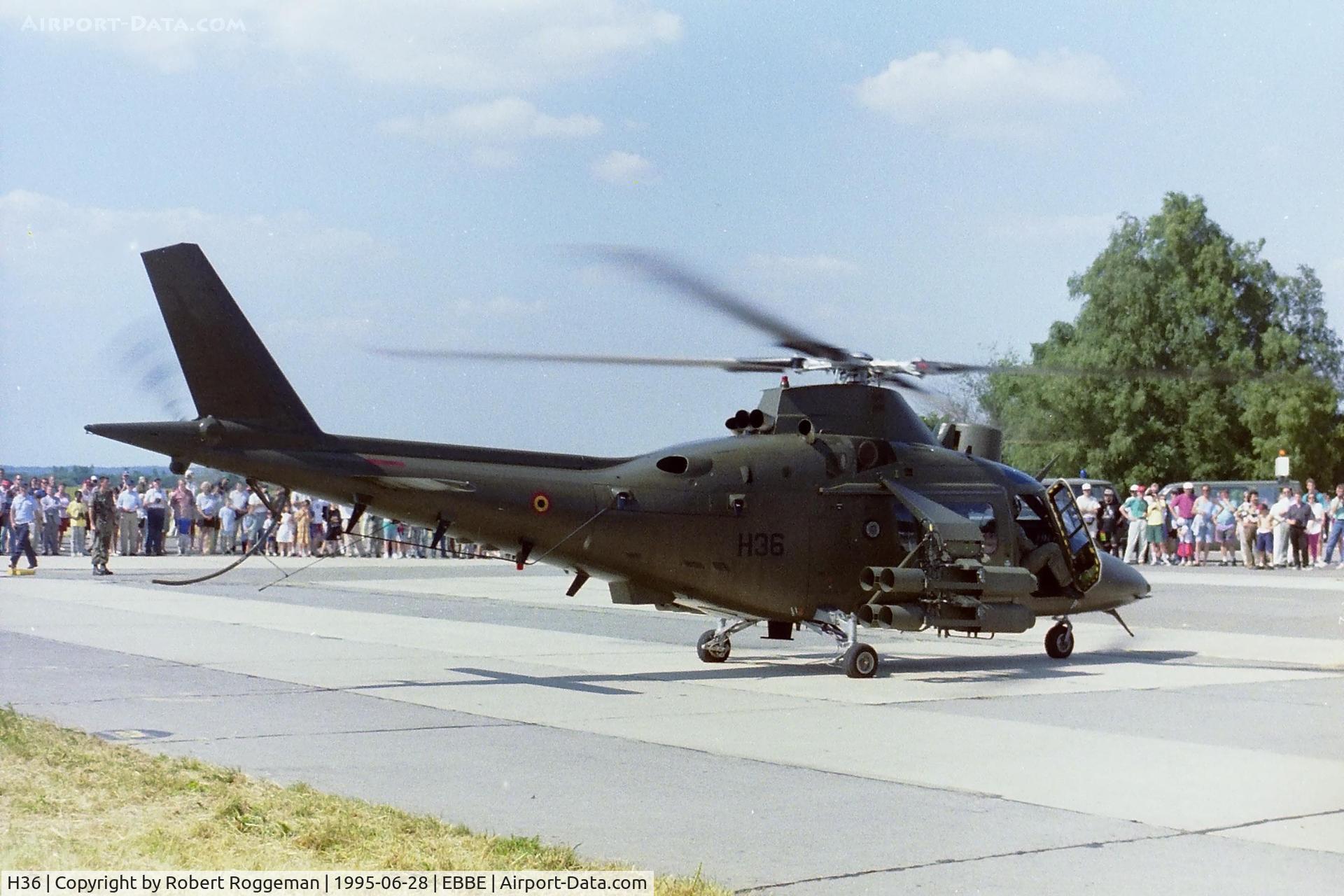H36, 1993 Agusta A-109BA C/N 0336, Open day.
