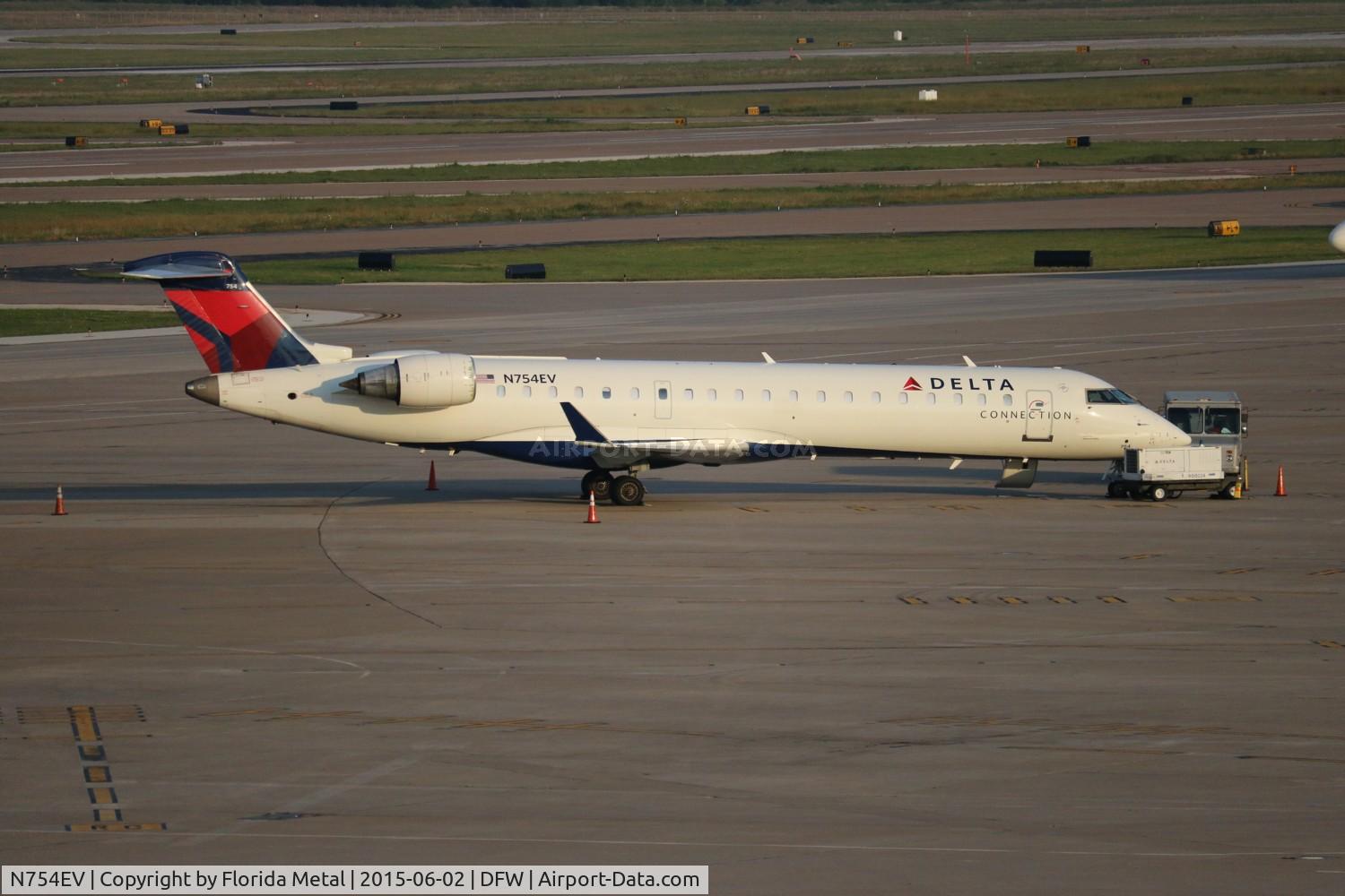 N754EV, 2004 Bombardier CRJ-701 (CL-600-2C10) Regional Jet C/N 10173, Delta Connection