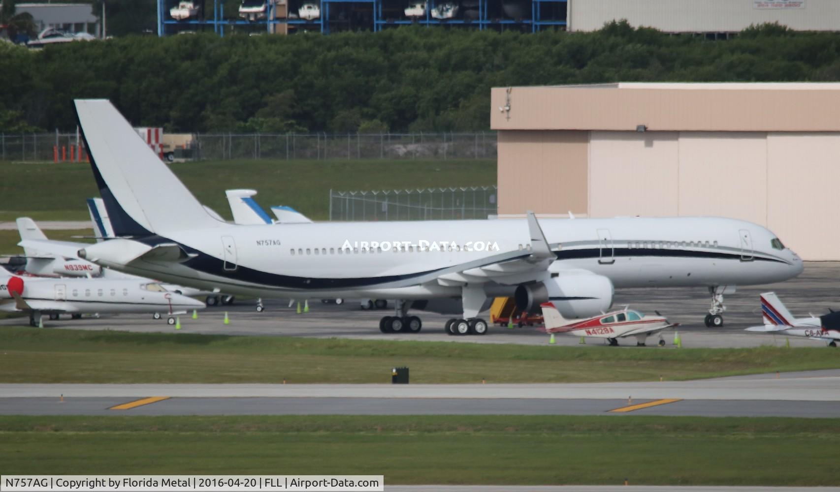 N757AG, 2000 Boeing 757-256 C/N 29306, Private 757-200