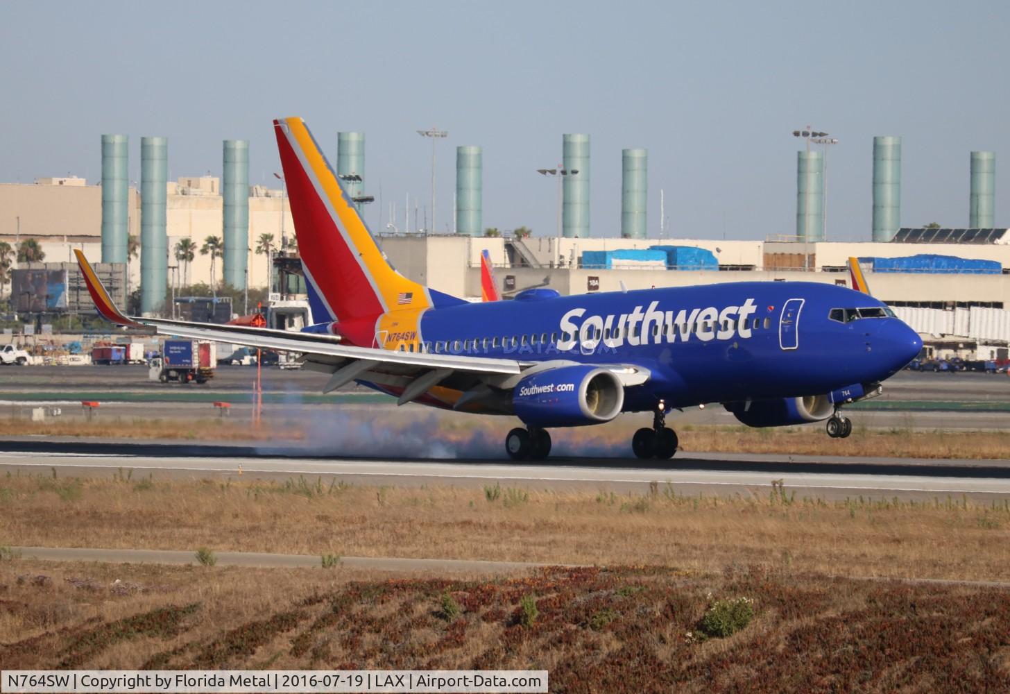 N764SW, 2000 Boeing 737-7H4 C/N 27878, Southwest
