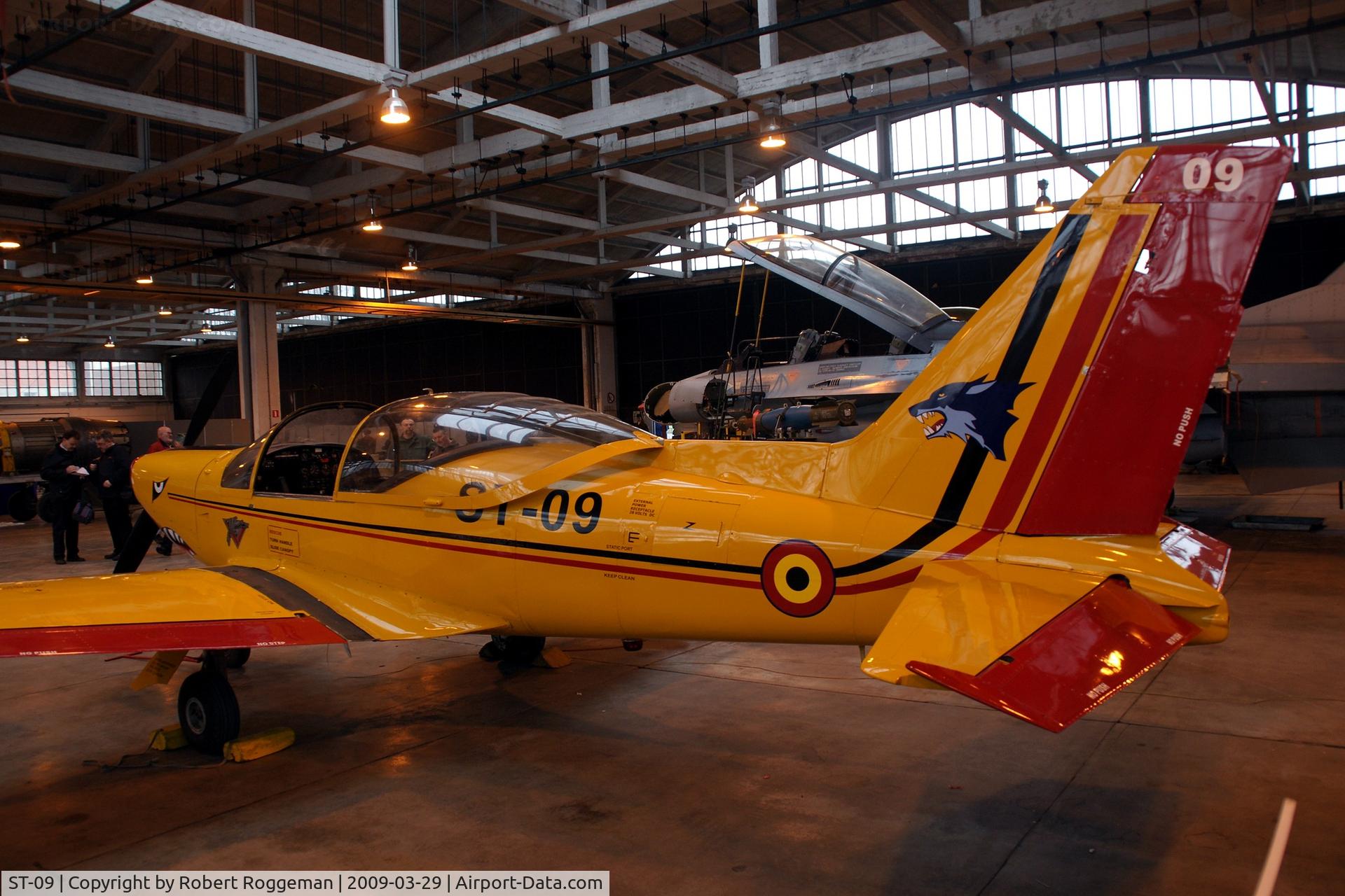 ST-09, SIAI-Marchetti SF-260MB C/N 10-09, CAMPUS SAFFRAANBERG.
INSTRUCTIONAL AIRFRAME.