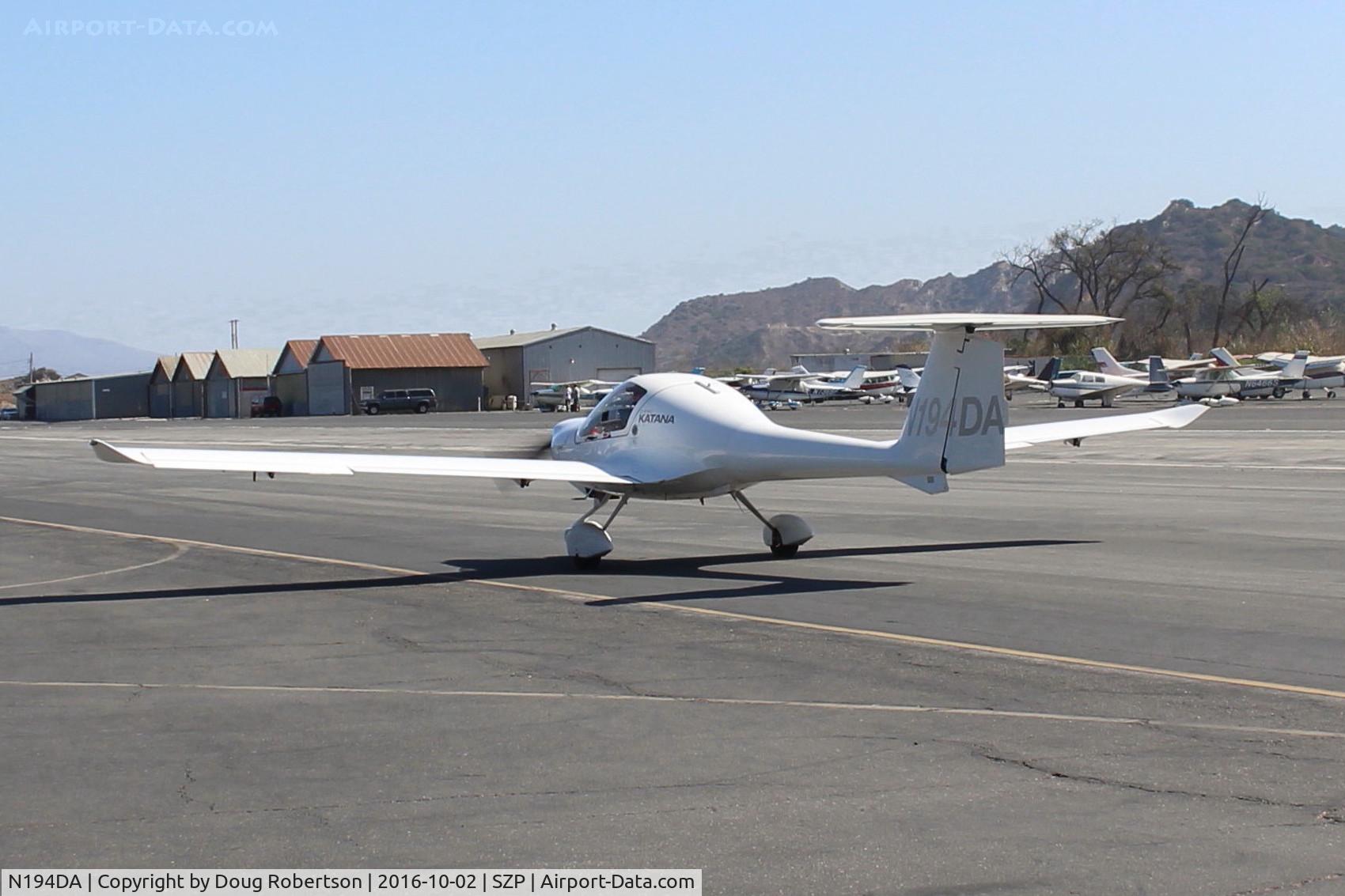 N194DA, 1996 Diamond DA-20A-1 Katana C/N 10102, 1996 Diamond DA 20 A-1 KATANA (Samurai Sword), Rotax 912A-3 79.9 Hp for takeoff, taxi to Rwy 22