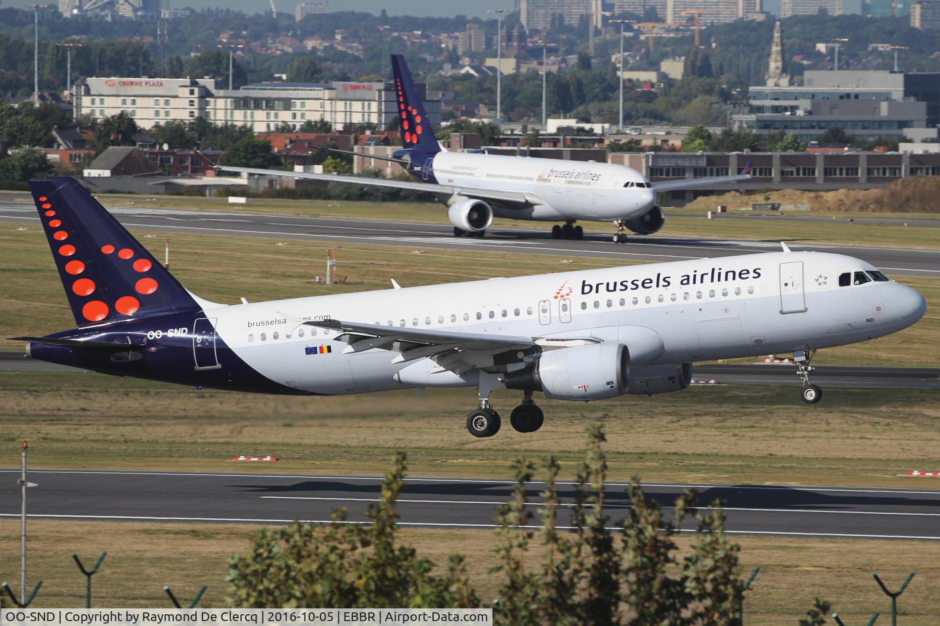 OO-SND, 2002 Airbus A320-214 C/N 1838, Landing on rwy 01.