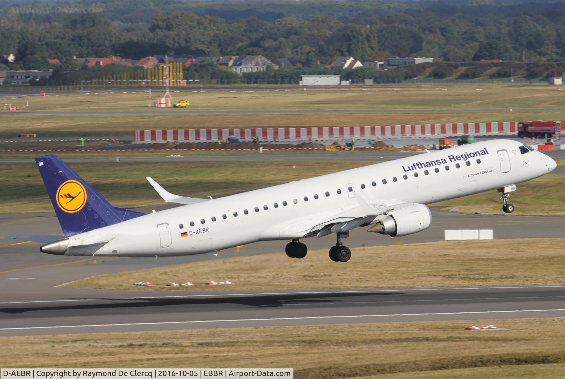 D-AEBR, 2012 Embraer 195LR  (ERJ-190-200LR) C/N 19000558, Taking off from rwy 07R.