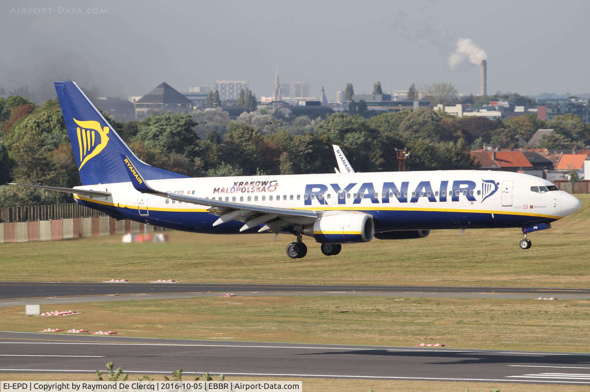 EI-EPD, 2011 Boeing 737-8AS C/N 40310, Landing on rwy 01.